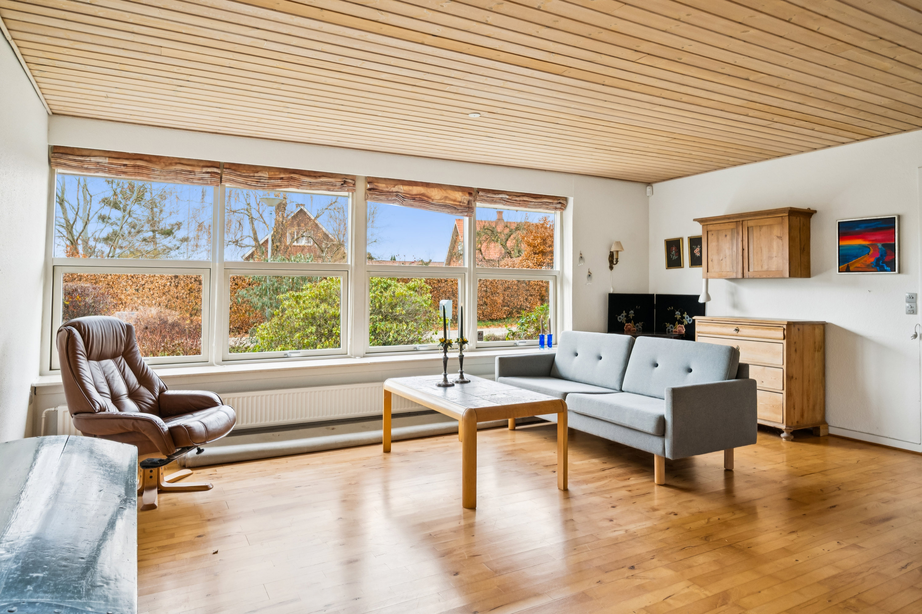 Fremhævet stue billede i fuldskærmstilstand. Billede af Tjørnevej 6, 8382 Hinnerup