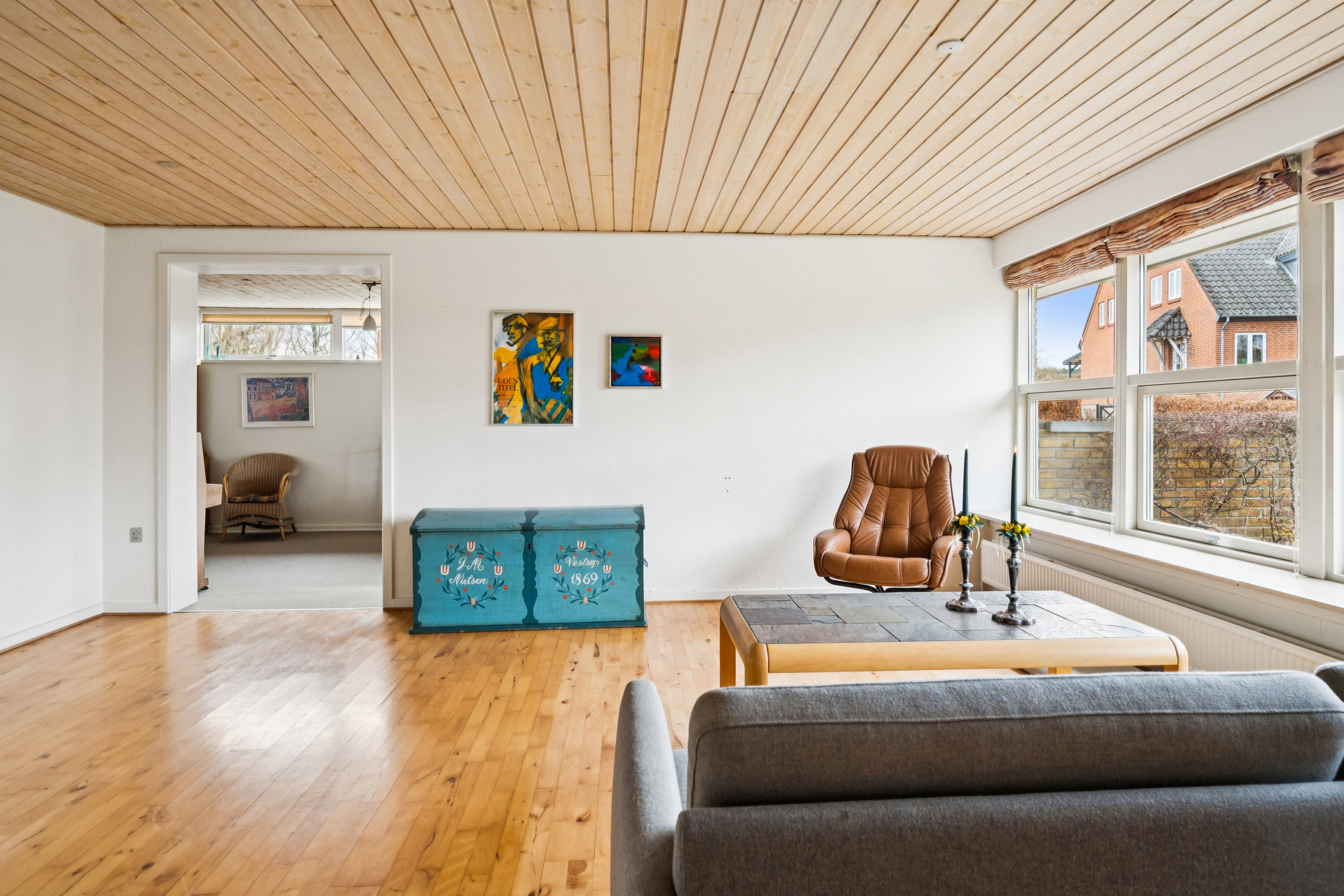 Fremhævet stue billede i fuldskærmstilstand. Billede af Tjørnevej 6, 8382 Hinnerup