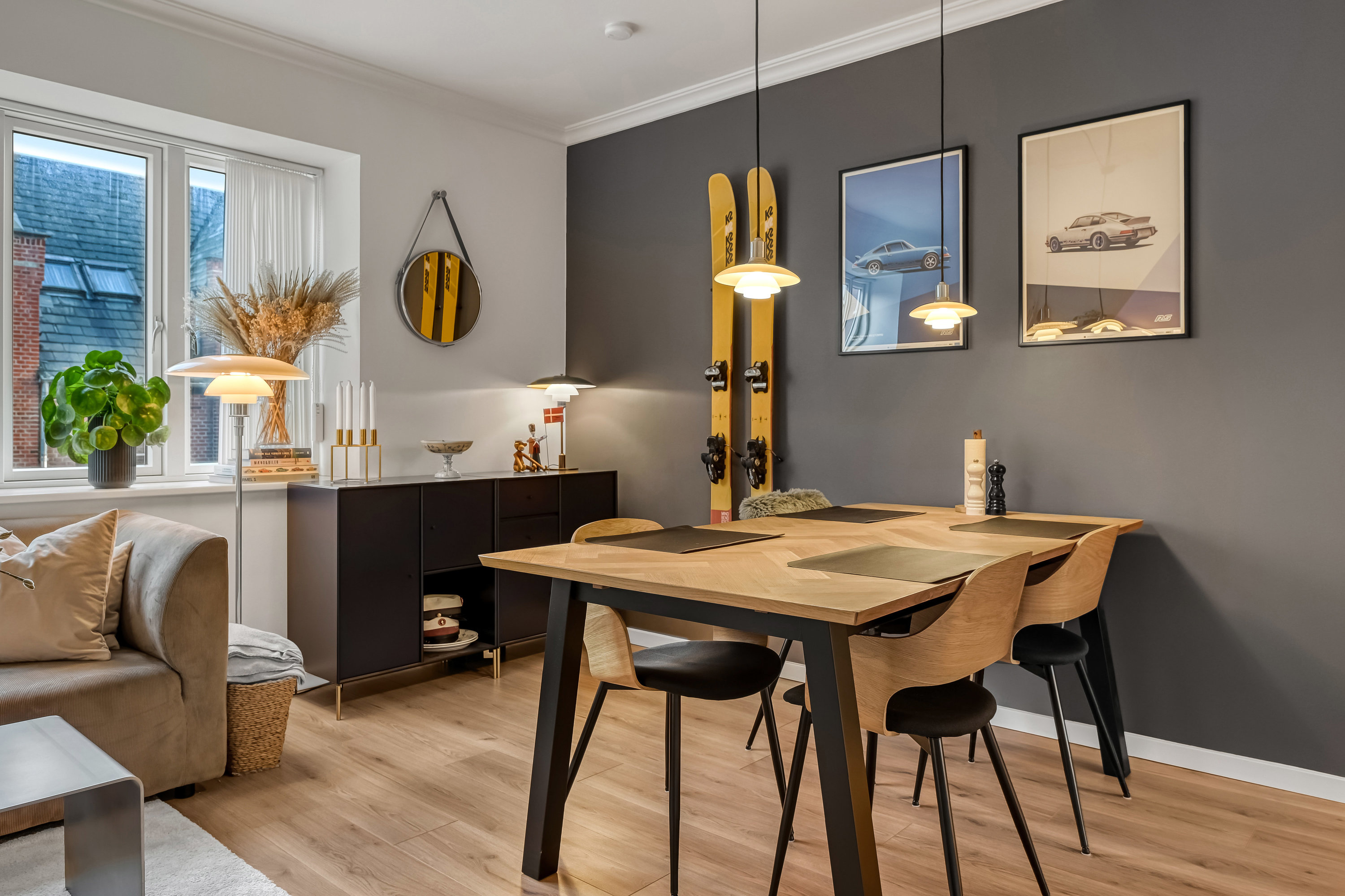 Fremhævet stue billede i fuldskærmstilstand. Billede af Willemoesgade 48, st.. th., 6700 Esbjerg