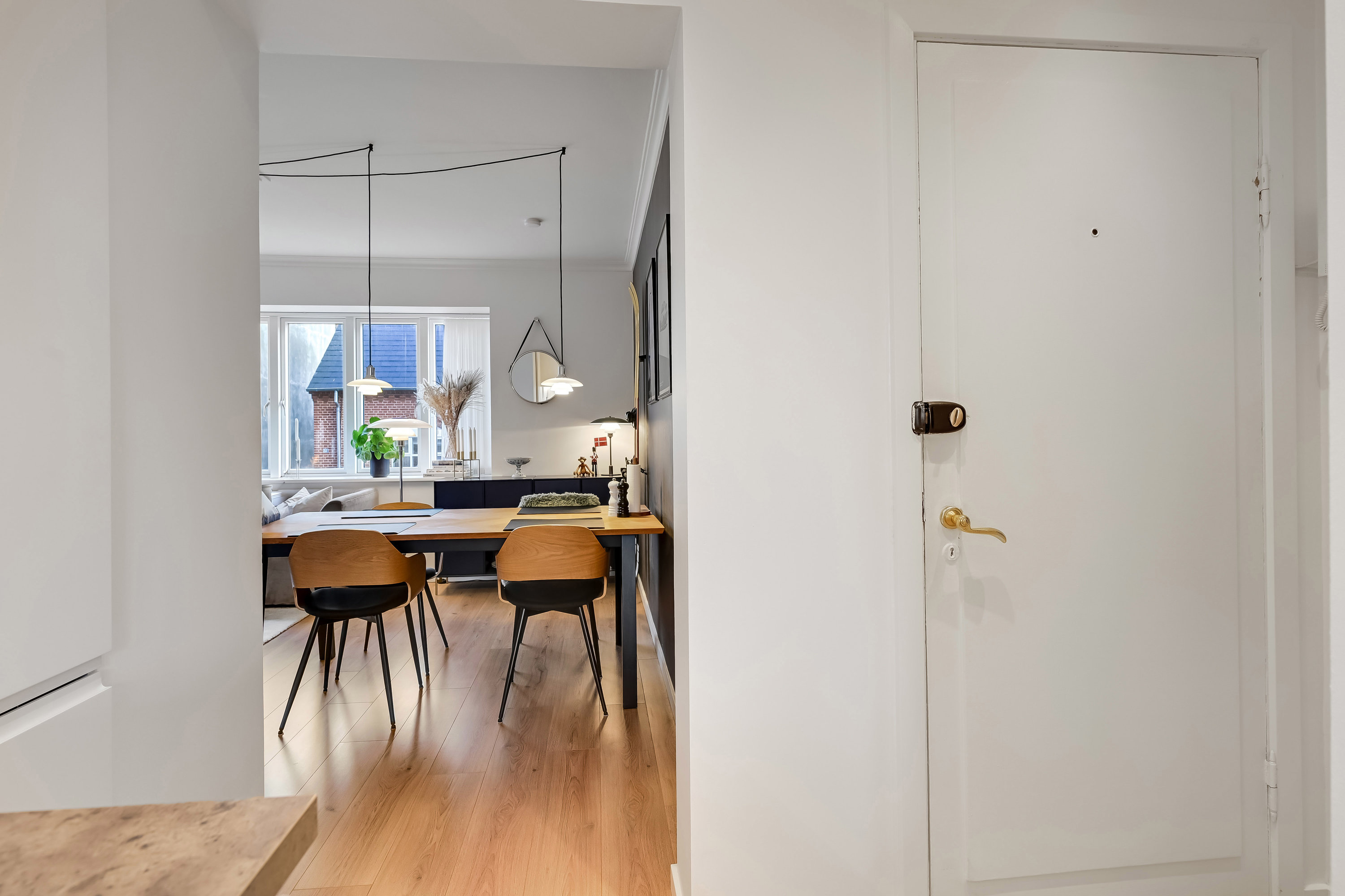 Fremhævet stue billede i fuldskærmstilstand. Billede af Willemoesgade 48, st.. th., 6700 Esbjerg