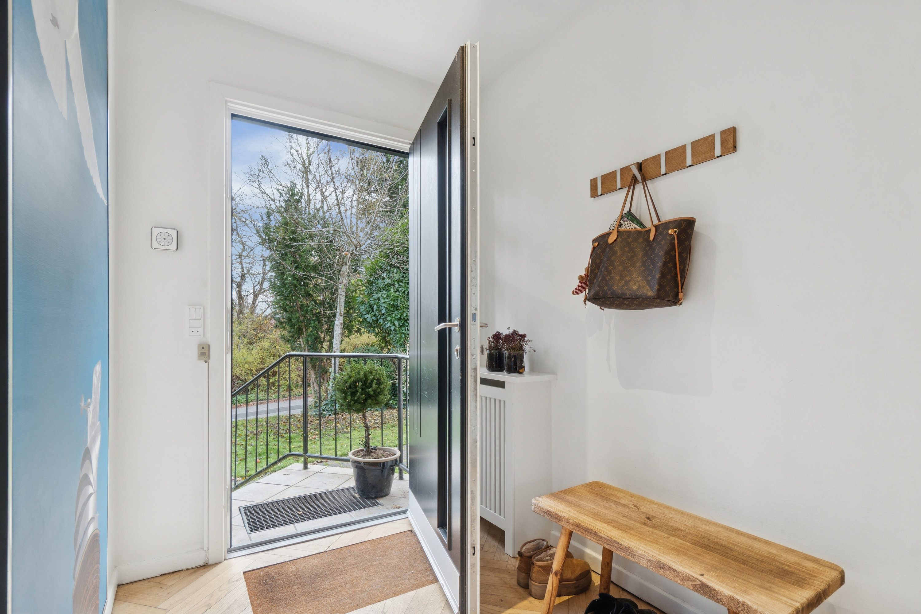 Fremhævet gang billede i fuldskærmstilstand. Billede af Carinavej 8, 8270 Højbjerg