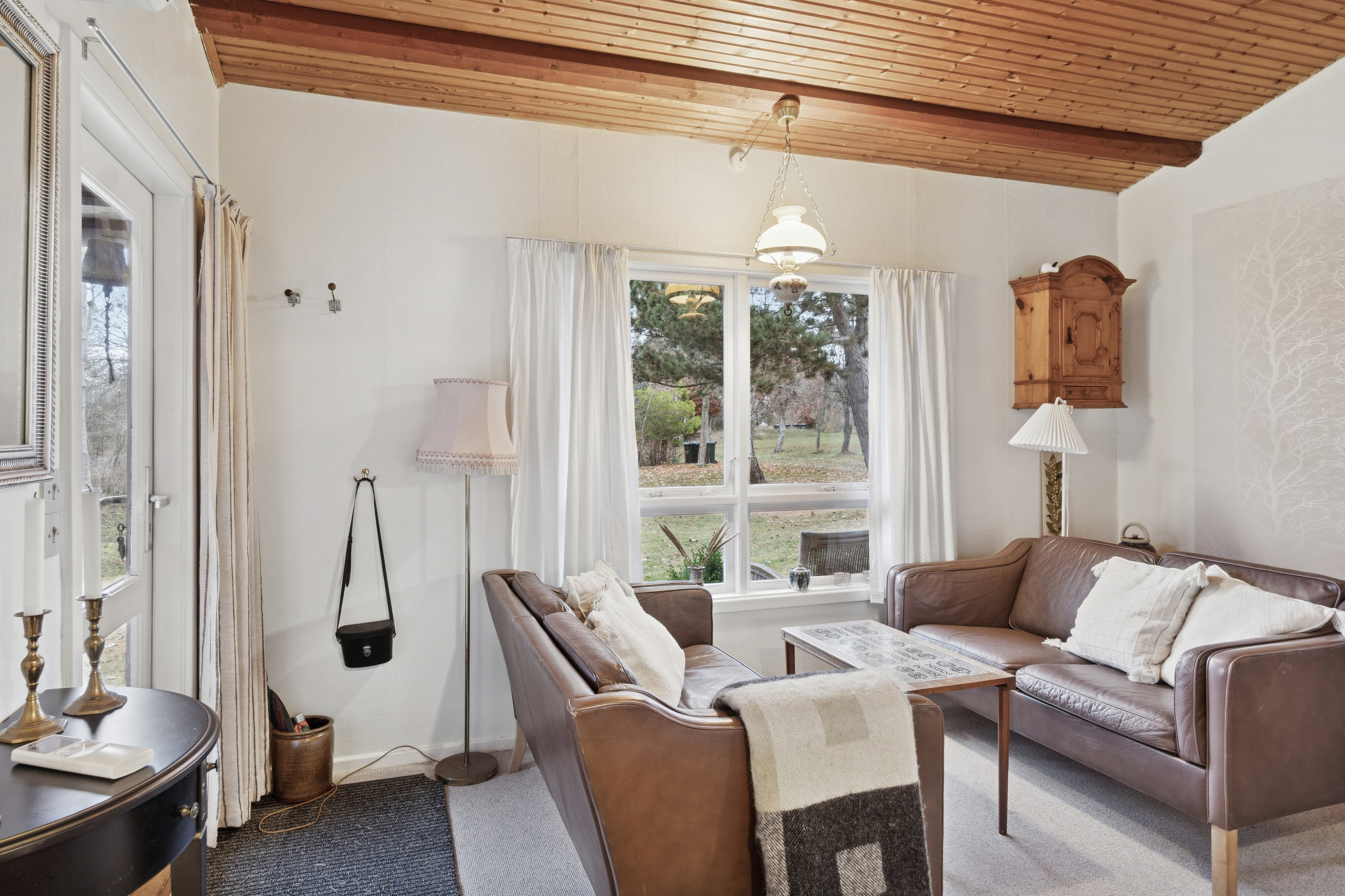 Fremhævet stue billede i fuldskærmstilstand. Billede af Elsdyrvej 10, Indelukket, 4550 Asnæs