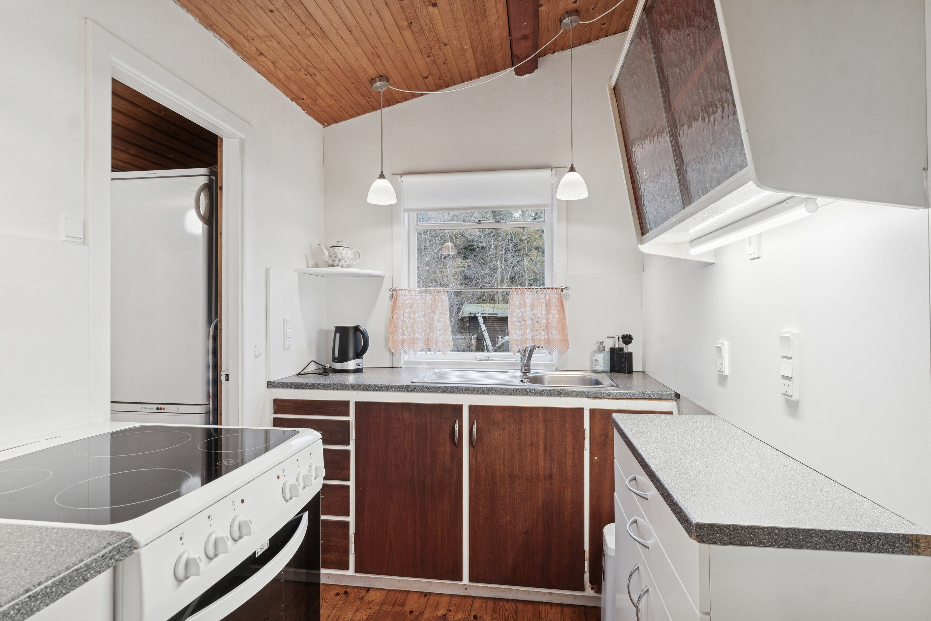 Fremhævet køkken billede i fuldskærmstilstand. Billede af Elsdyrvej 10, Indelukket, 4550 Asnæs