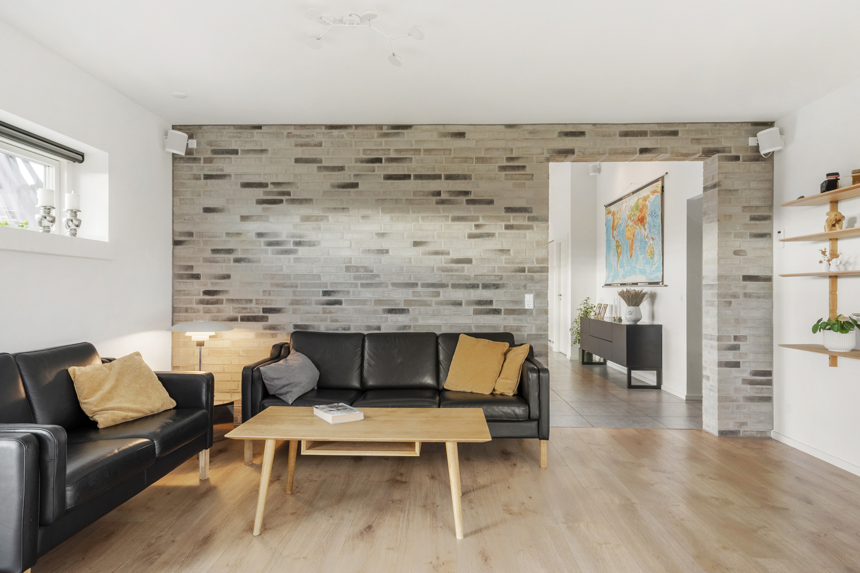 Fremhævet stue billede i fuldskærmstilstand. Billede af Renrosen 7, 8700 Horsens