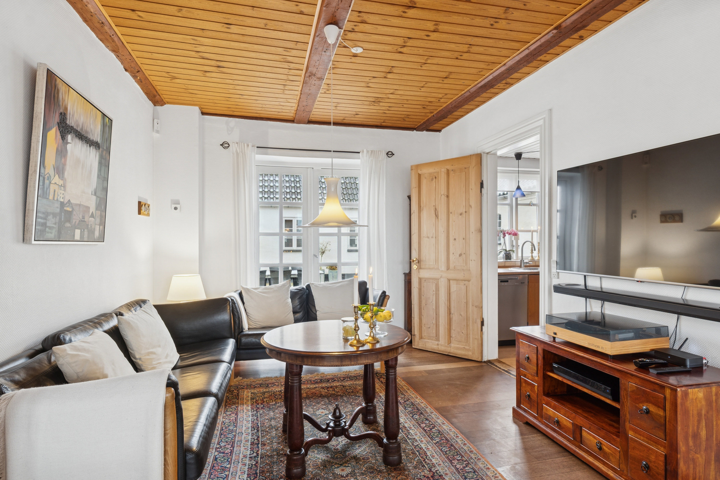 Fremhævet stue billede i fuldskærmstilstand. Billede af Brordrupvej 64, Kamstrup, 4000 Roskilde