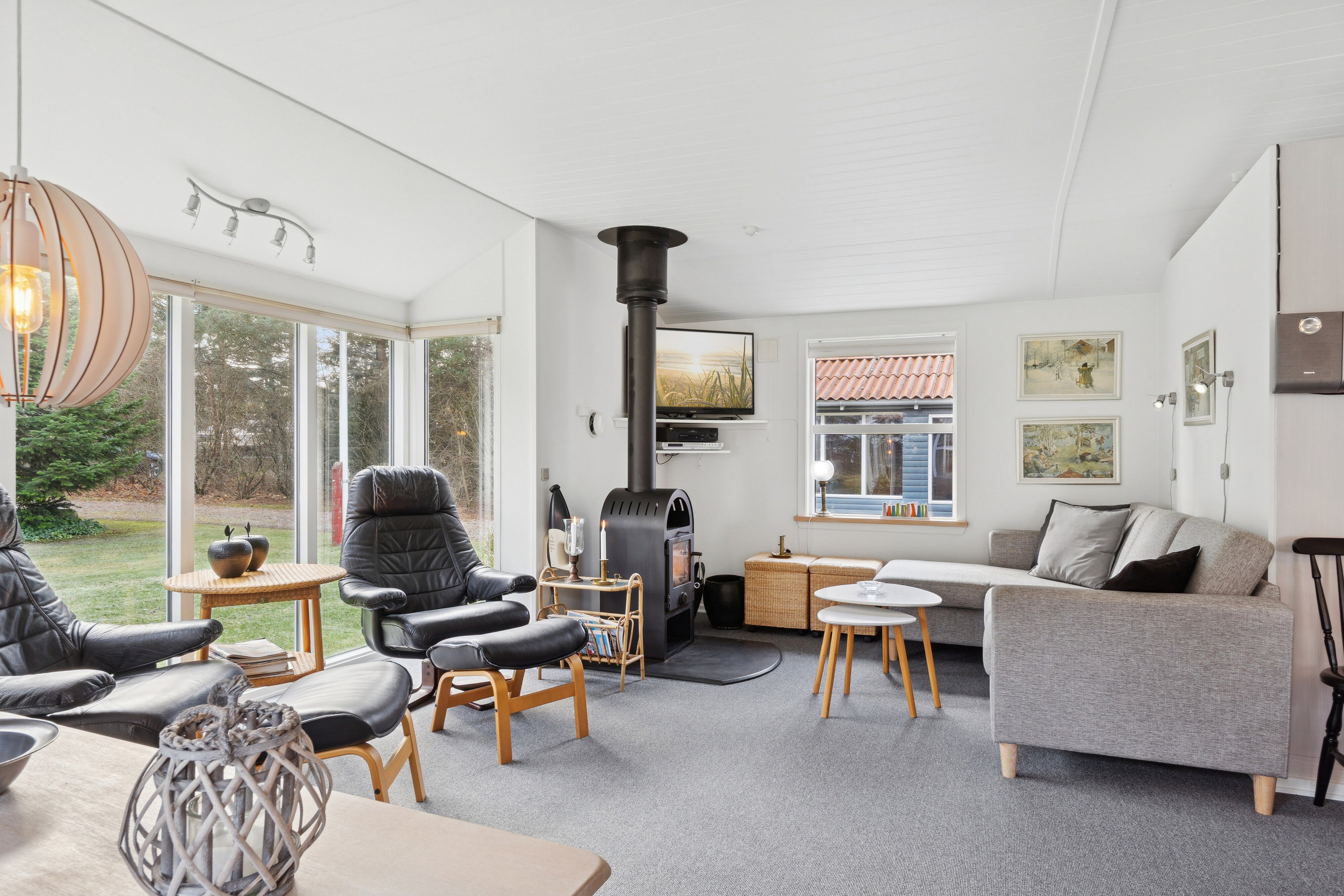 Fremhævet stue billede i fuldskærmstilstand. Billede af Skovvej 7, Sunddraget, 7790 Thyholm