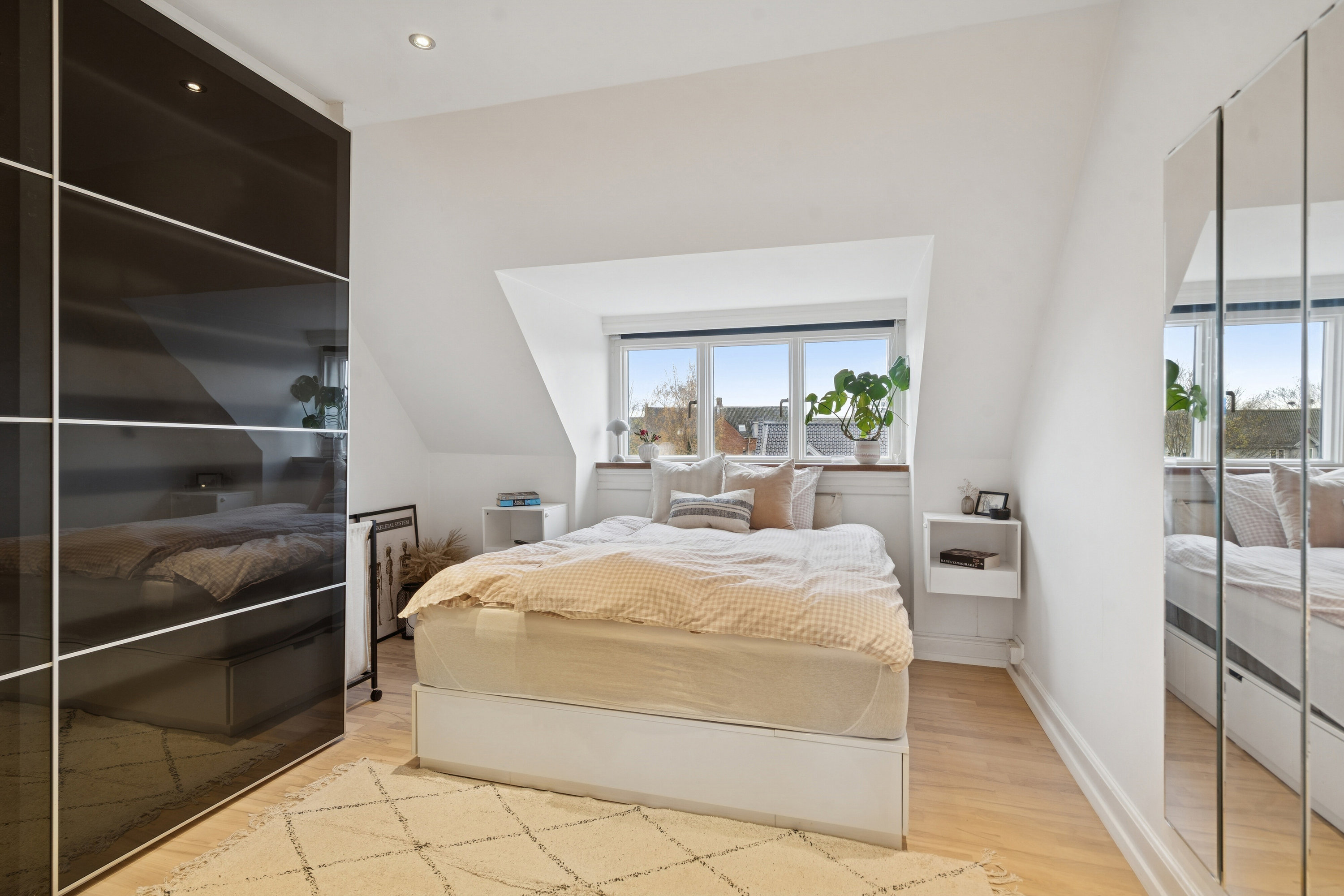 Fremhævet soveværelse billede i fuldskærmstilstand. Billede af Skibhusvej 9, 4. th., 5000 Odense C