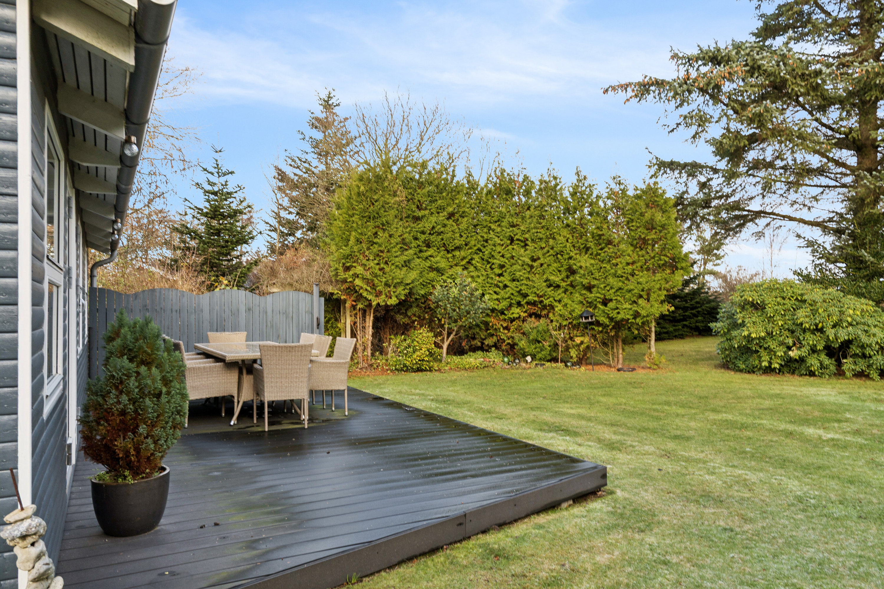 Fremhævet set fra haven billede i fuldskærmstilstand. Billede af Skovvej 7, Sunddraget, 7790 Thyholm