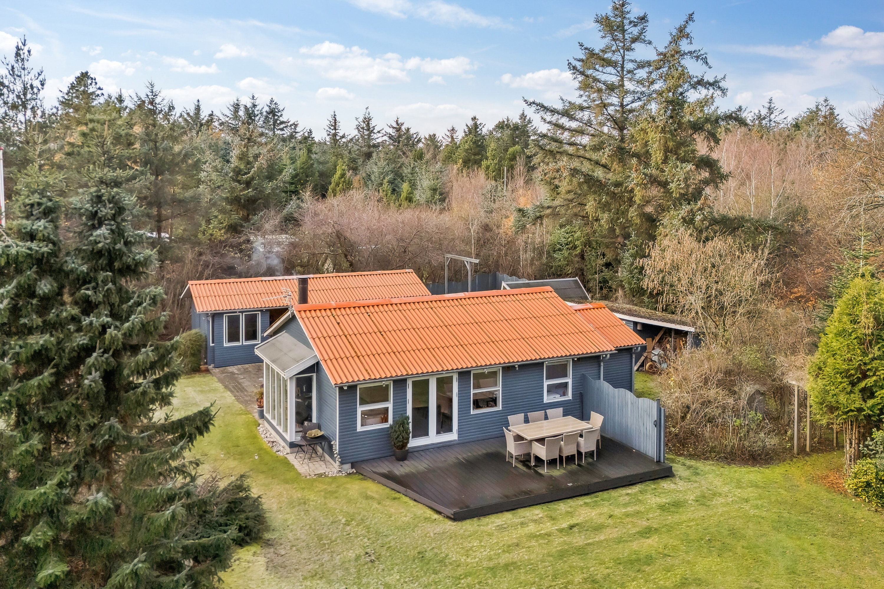 Fremhævet set fra haven billede i fuldskærmstilstand. Billede af Skovvej 7, Sunddraget, 7790 Thyholm