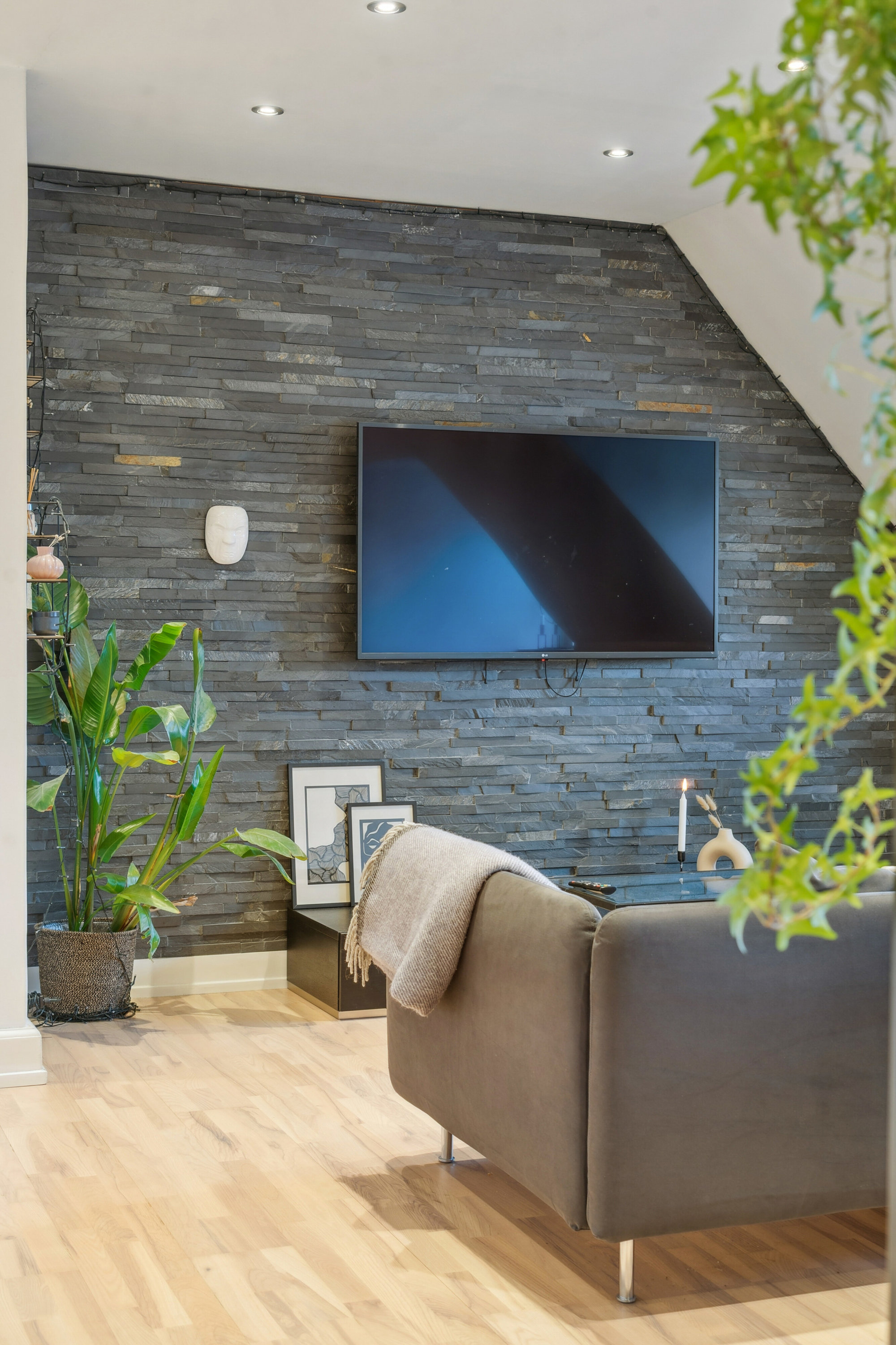 Fremhævet stue billede i fuldskærmstilstand. Billede af Skibhusvej 9, 4. th., 5000 Odense C