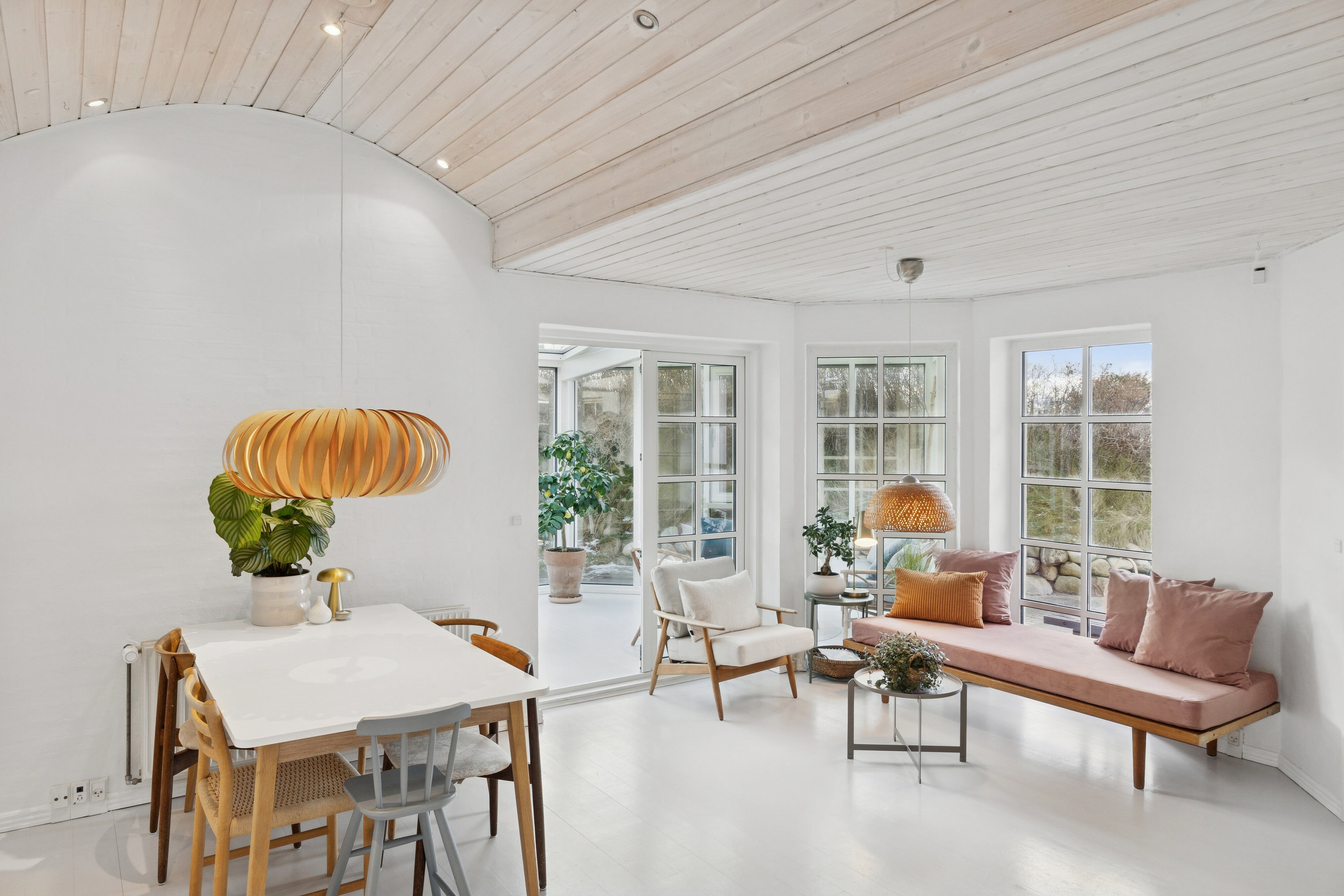 Fremhævet stue billede i fuldskærmstilstand. Billede af Bavnbak 7, Klitmøller, 7700 Thisted