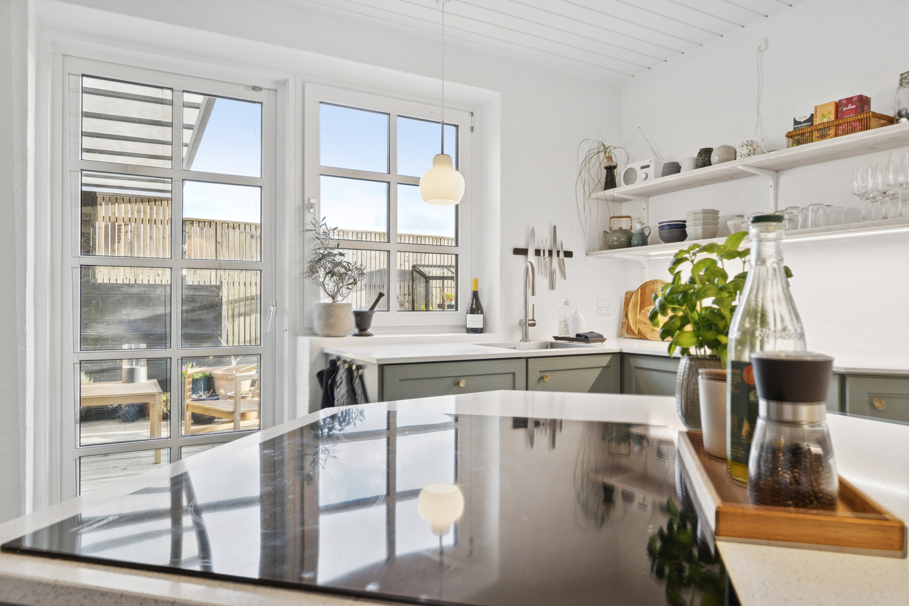 Fremhævet køkken billede i fuldskærmstilstand. Billede af Bavnbak 7, Klitmøller, 7700 Thisted