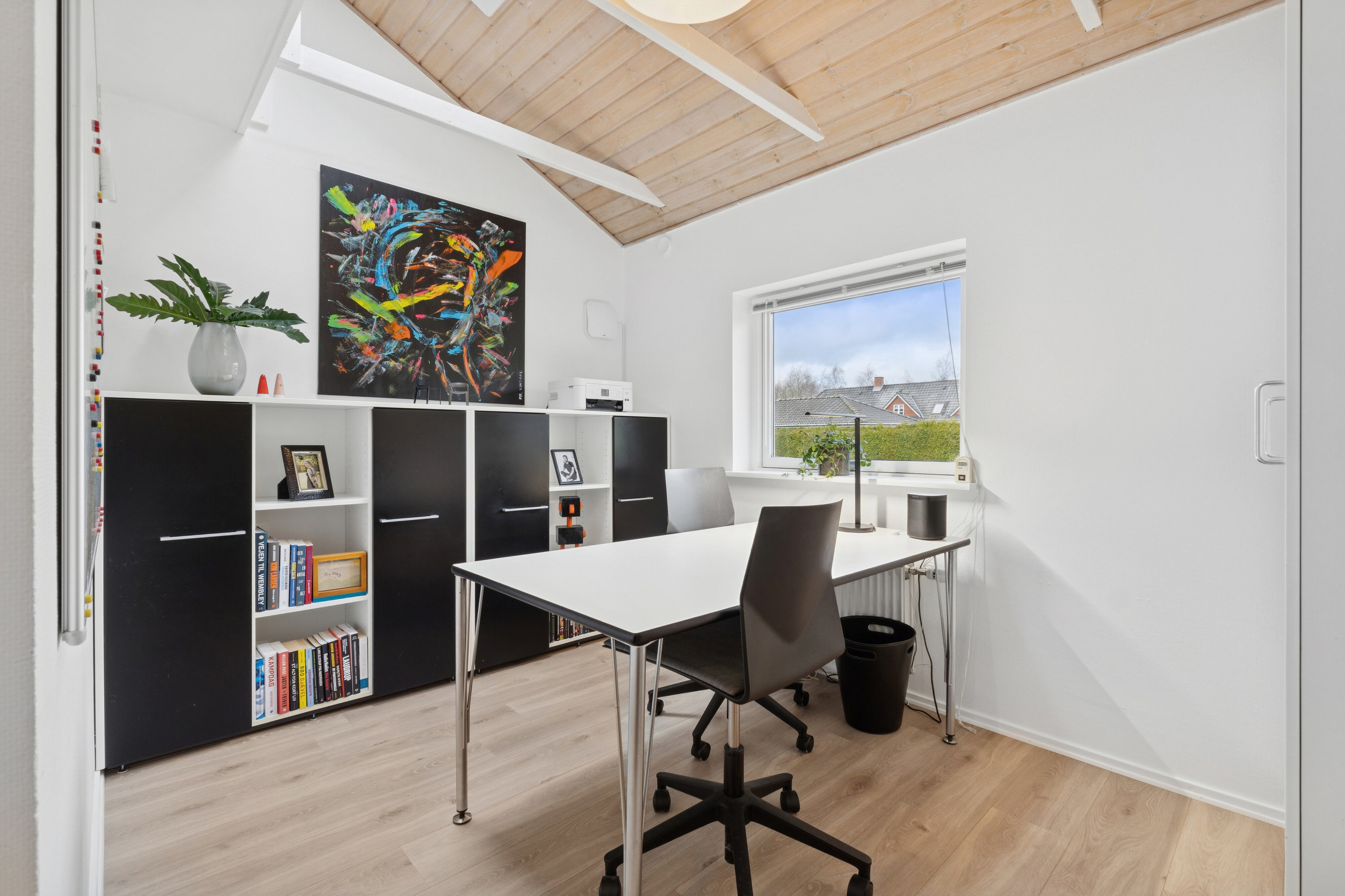 Fremhævet arbejdsværelse billede i fuldskærmstilstand. Billede af Plantagevej 77, 5462 Morud