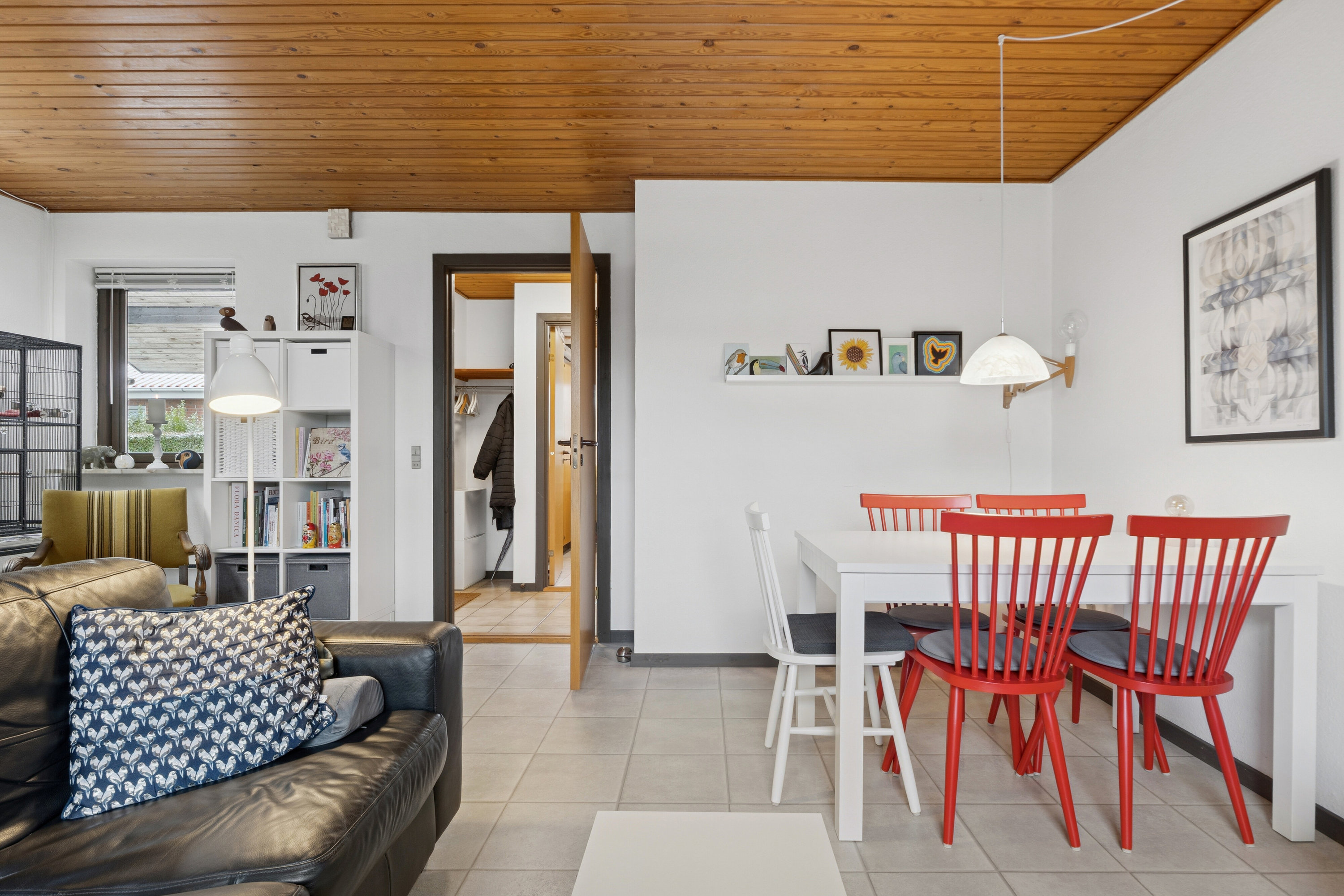 Fremhævet stue billede i fuldskærmstilstand. Billede af Tårnvej 17C, Østerild, 7700 Thisted