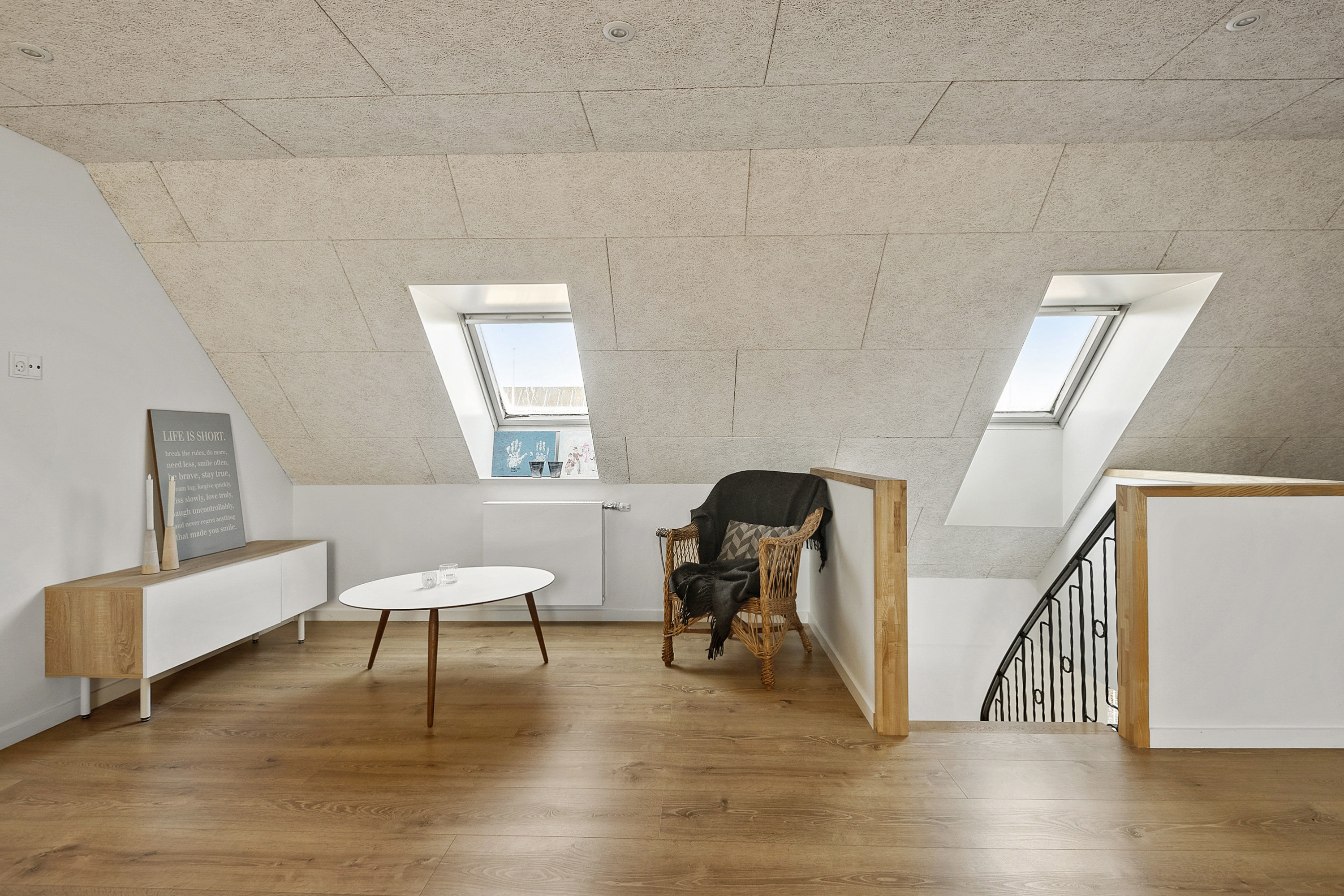 Fremhævet stue billede i fuldskærmstilstand. Billede af Laboratorievej 12, 6800 Varde