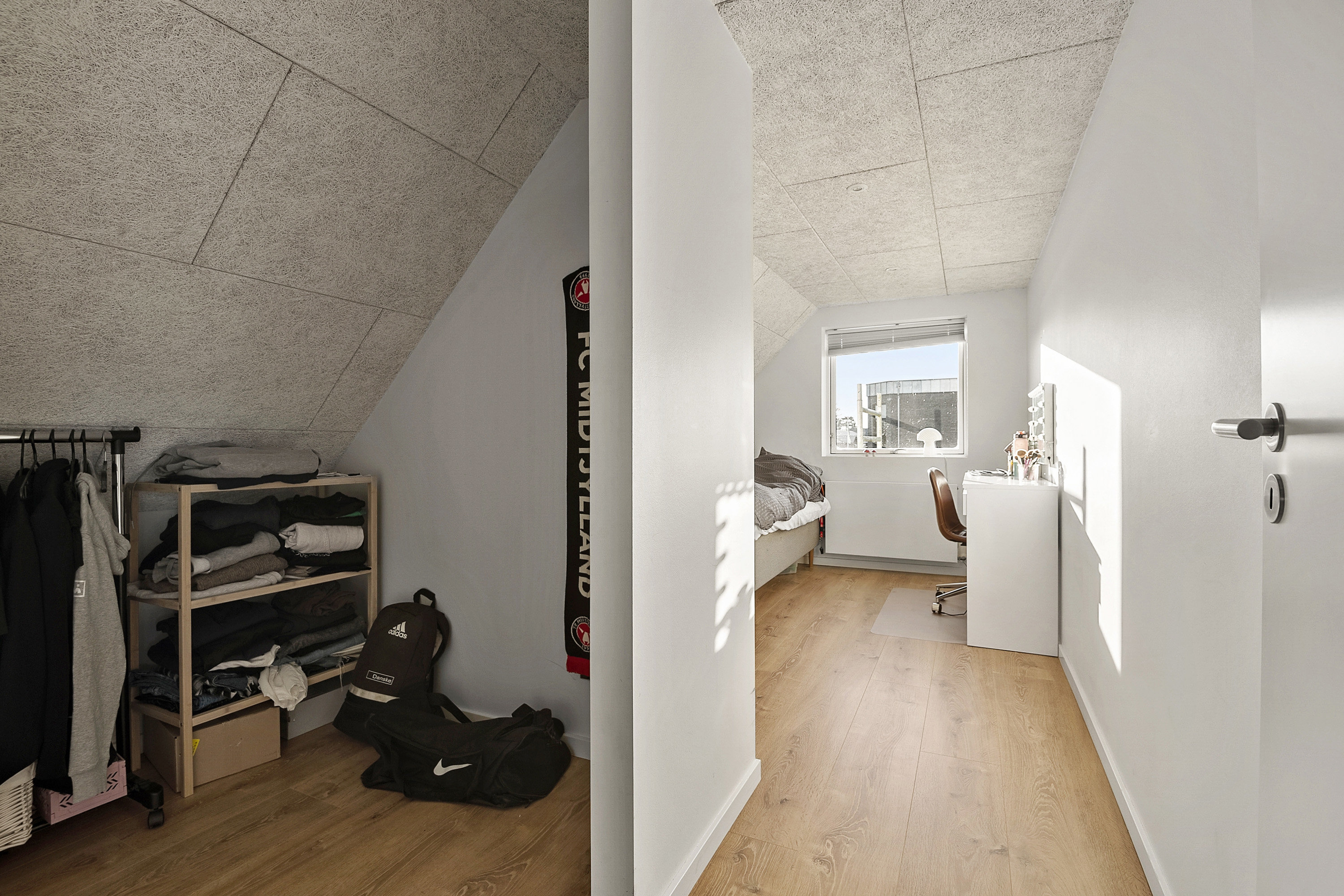 Fremhævet værelse billede i fuldskærmstilstand. Billede af Laboratorievej 12, 6800 Varde