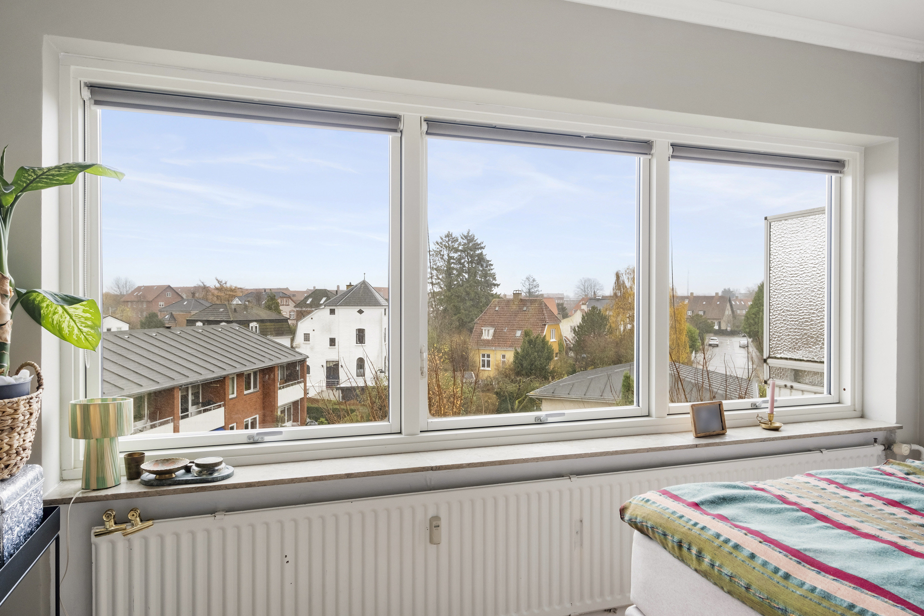 Fremhævet soveværelse billede i fuldskærmstilstand. Billede af Ordrupvej 45A, 2. tv., 2920 Charlottenlund