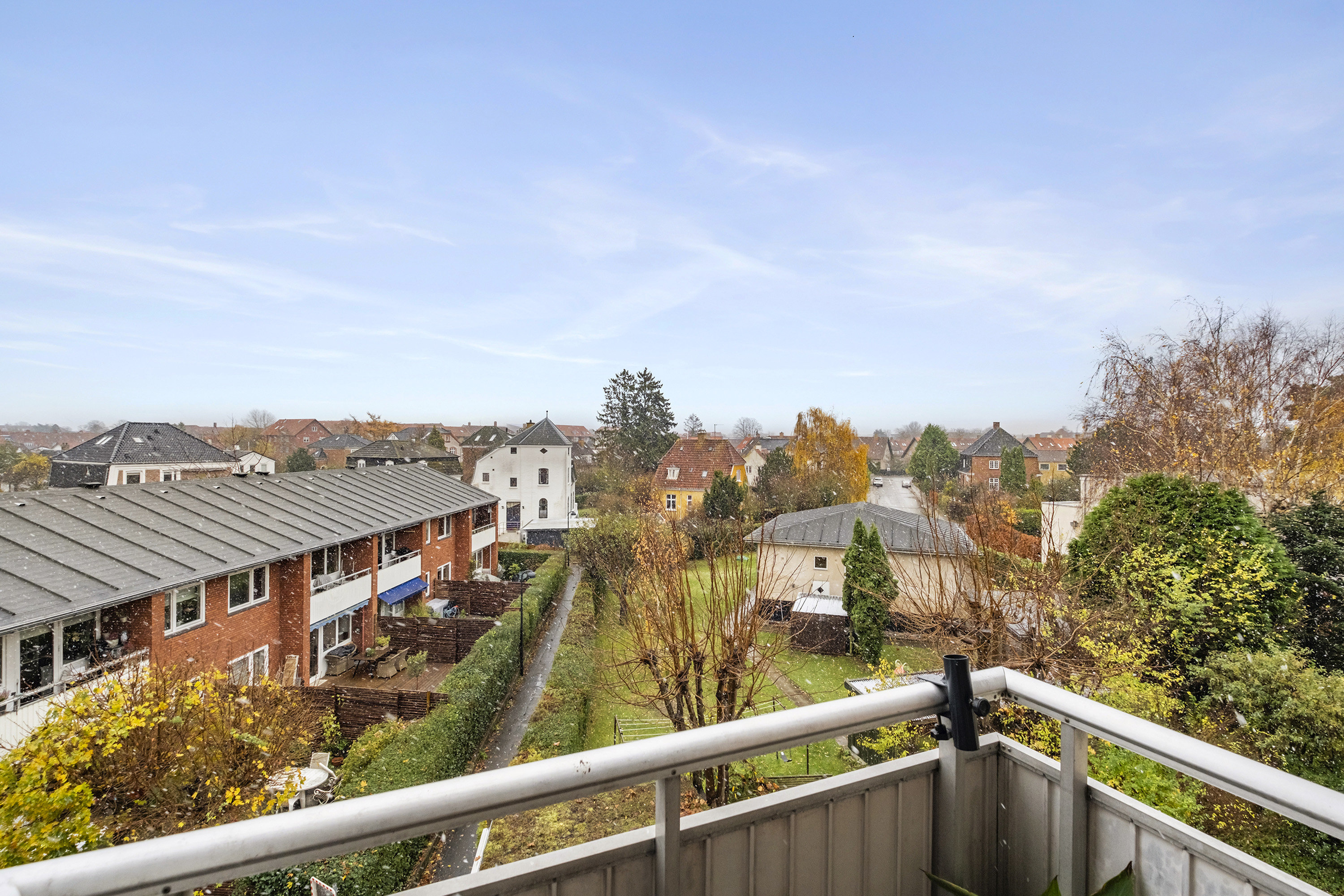 Fremhævet område billede i fuldskærmstilstand. Billede af Ordrupvej 45A, 2. tv., 2920 Charlottenlund