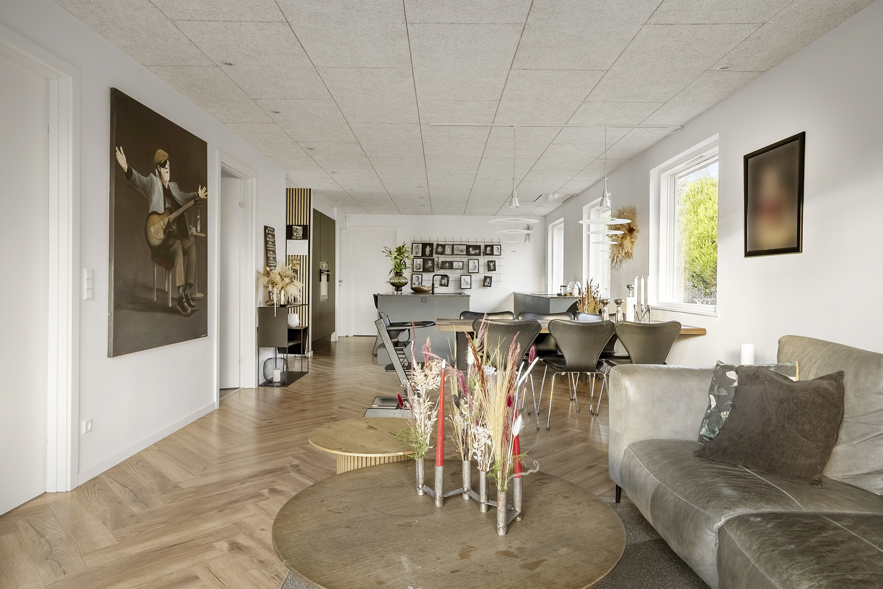 Fremhævet stue billede i fuldskærmstilstand. Billede af Silkeborgvej 204, 8700 Horsens