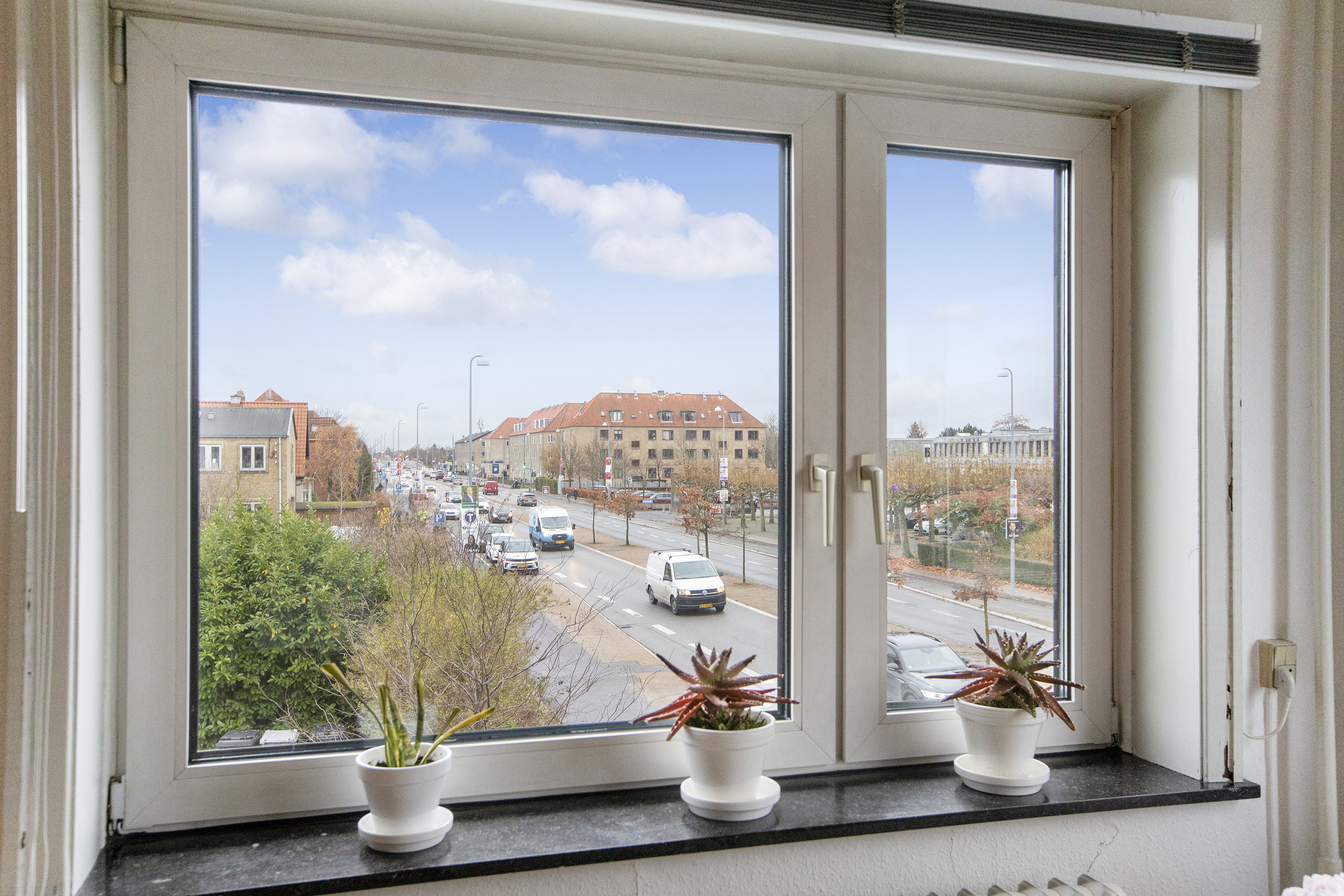 Fremhævet  billede i fuldskærmstilstand. Billede af Amager Landevej 51, 1. tv., 2770 Kastrup