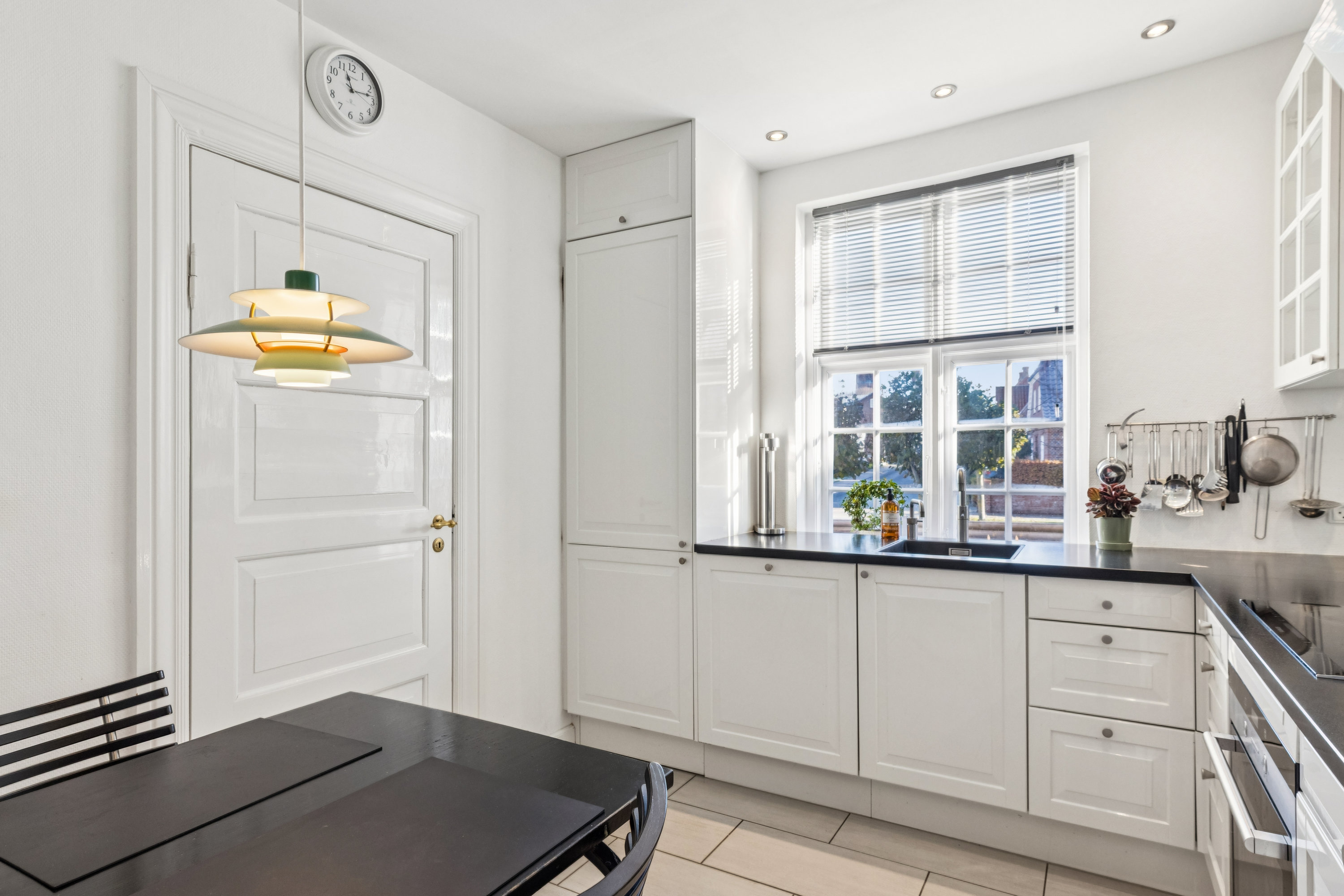 Fremhævet køkken billede i fuldskærmstilstand. Billede af Albert Skeels Gade 13, 6760 Ribe