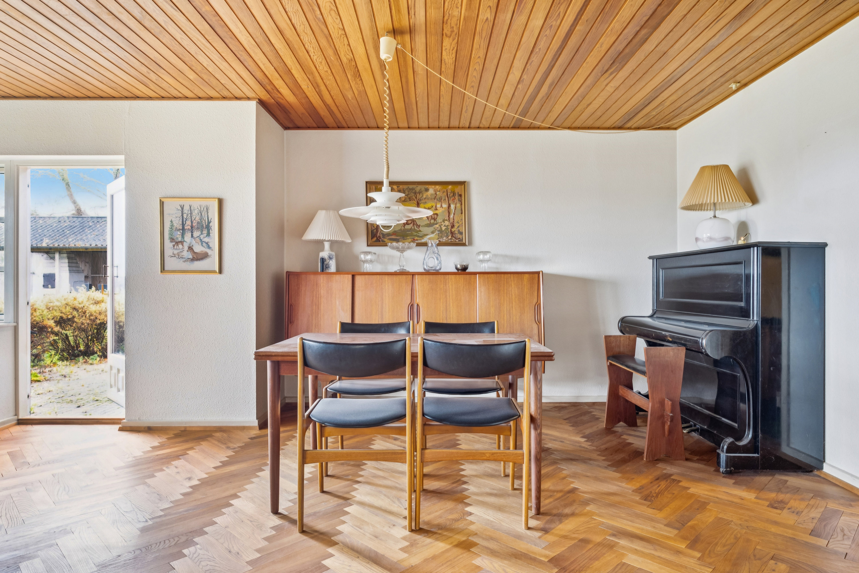 Fremhævet stue billede i fuldskærmstilstand. Billede af Skørpingevej 21, Skørpinge, 4673 Rødvig Stevns