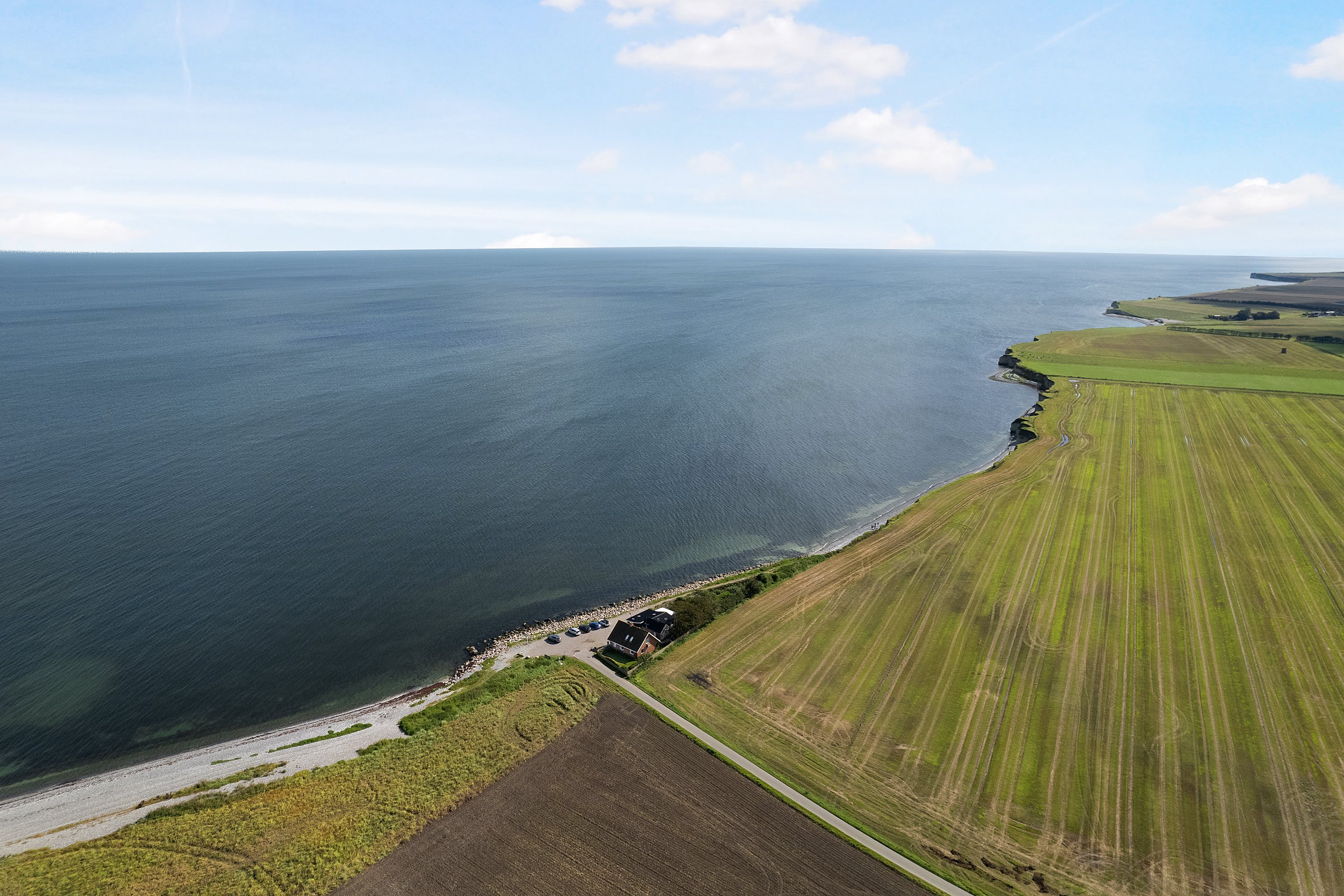 Fremhævet andet billede i fuldskærmstilstand. Billede af Karlby Strandvej 6, 8500 Grenaa