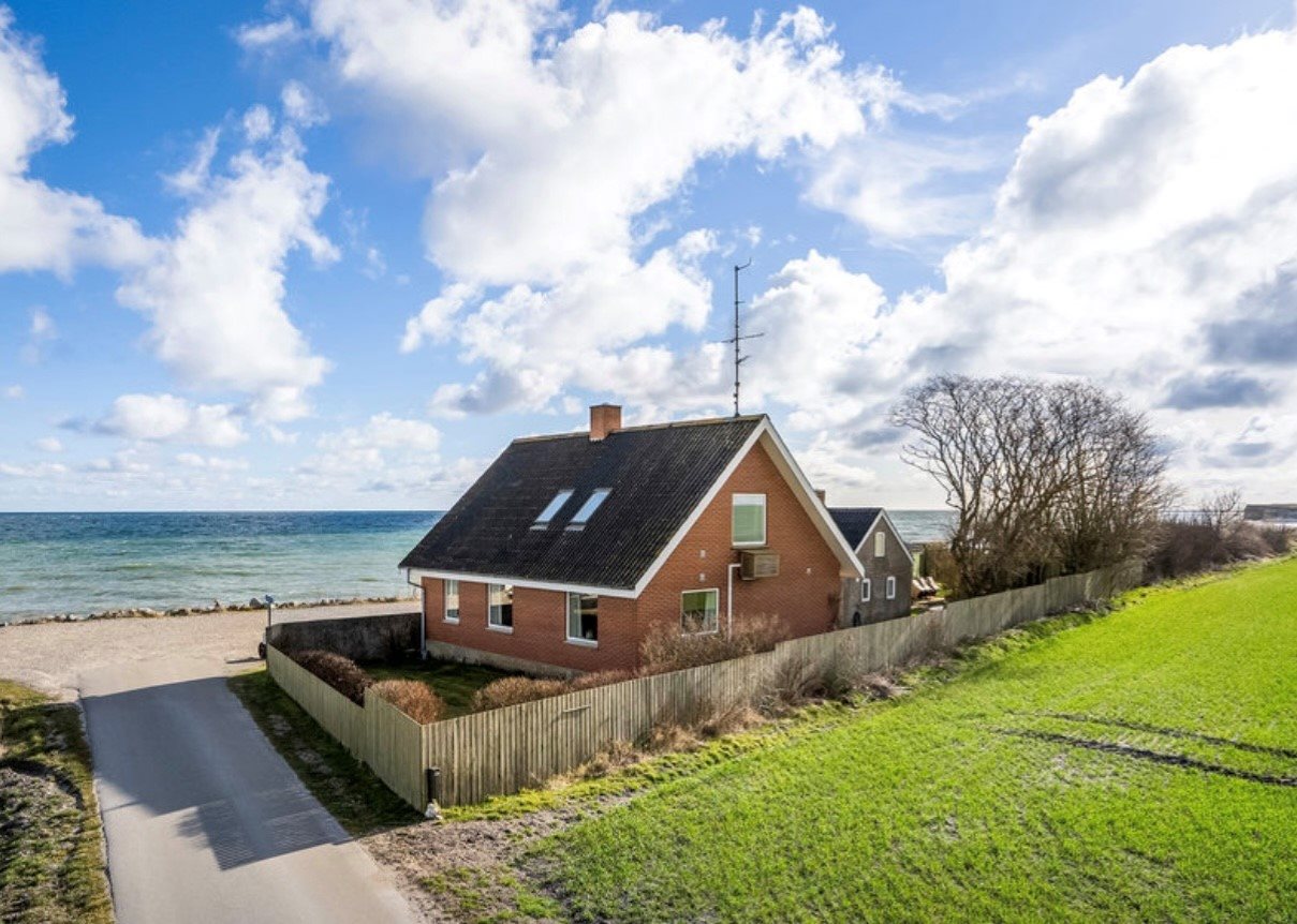 Karlby Strandvej 6, 8500 Grenaa