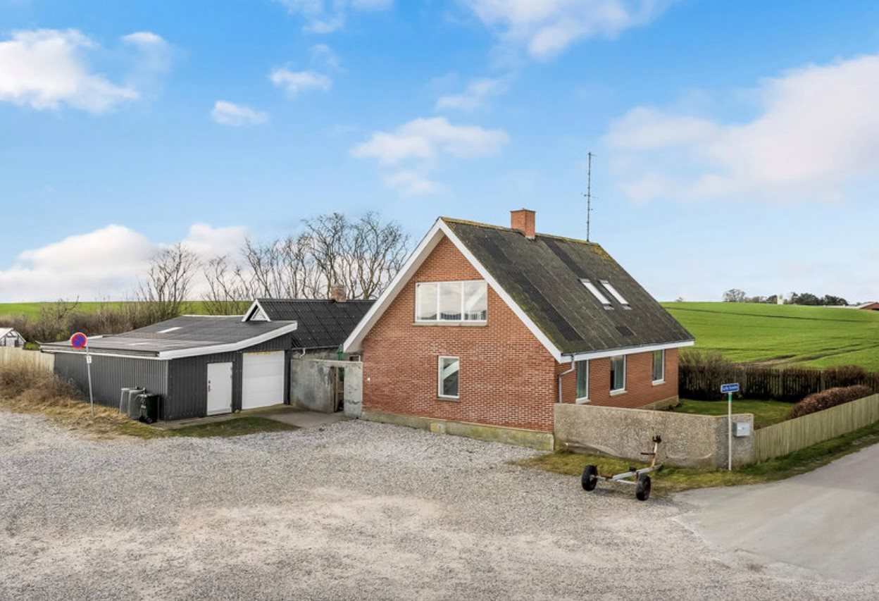 Fremhævet andet billede i fuldskærmstilstand. Billede af Karlby Strandvej 6, 8500 Grenaa