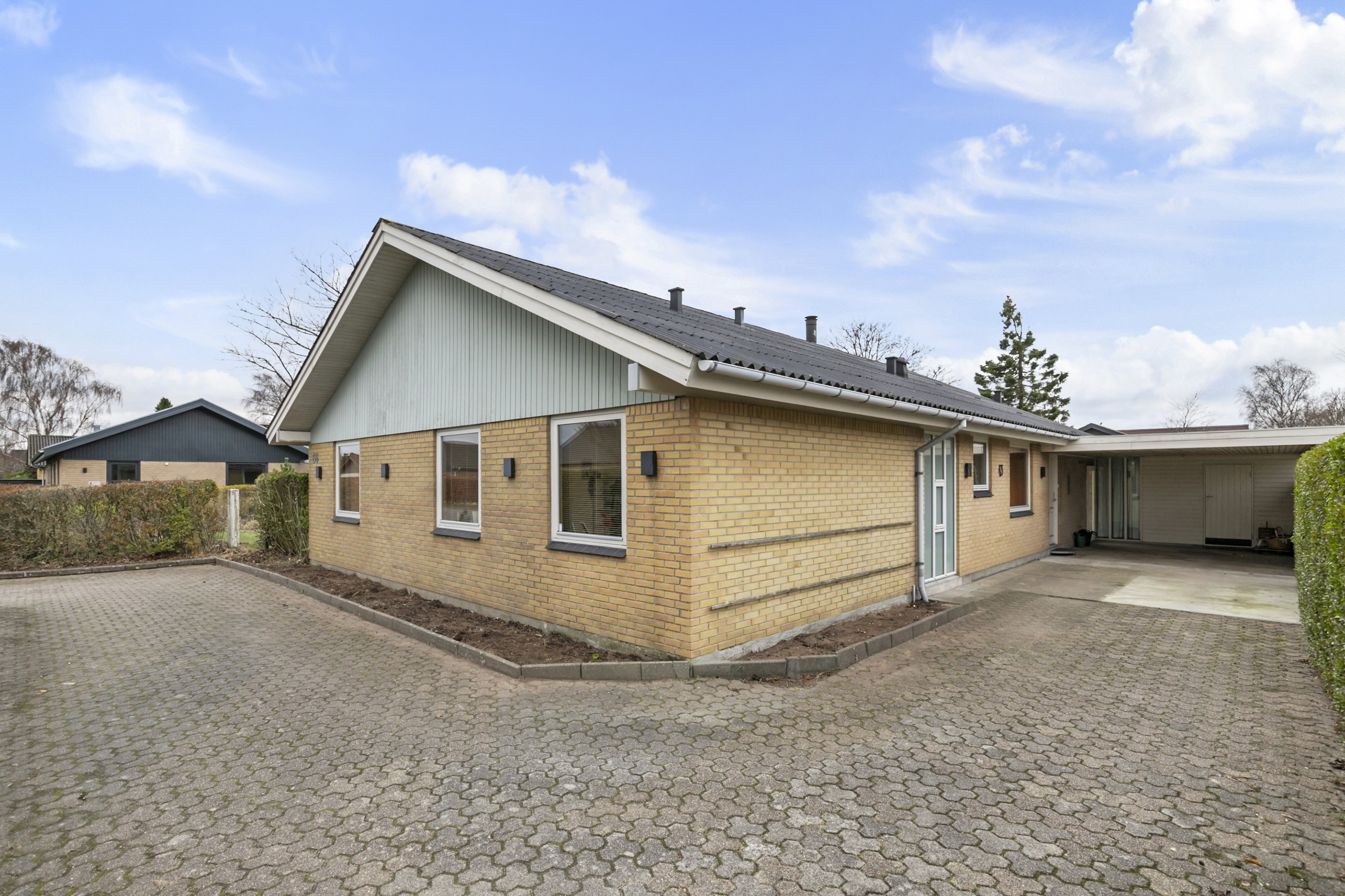 Fremhævet facade billede i fuldskærmstilstand. Billede af Elisabeth Billes Vej 66, 9300 Sæby 