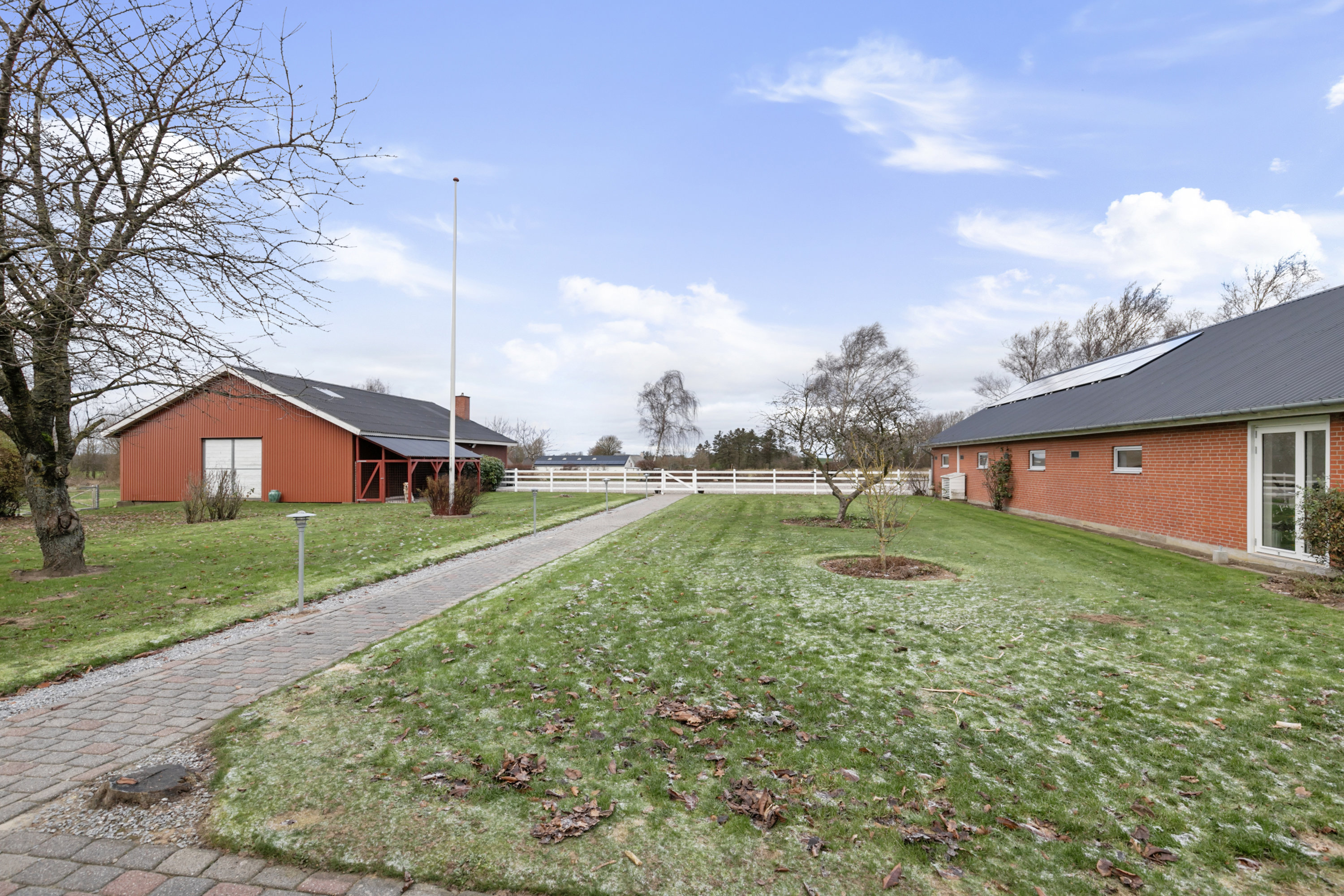 Fremhævet udhus billede i fuldskærmstilstand. Billede af Fjembevej 45, 9352 Dybvad