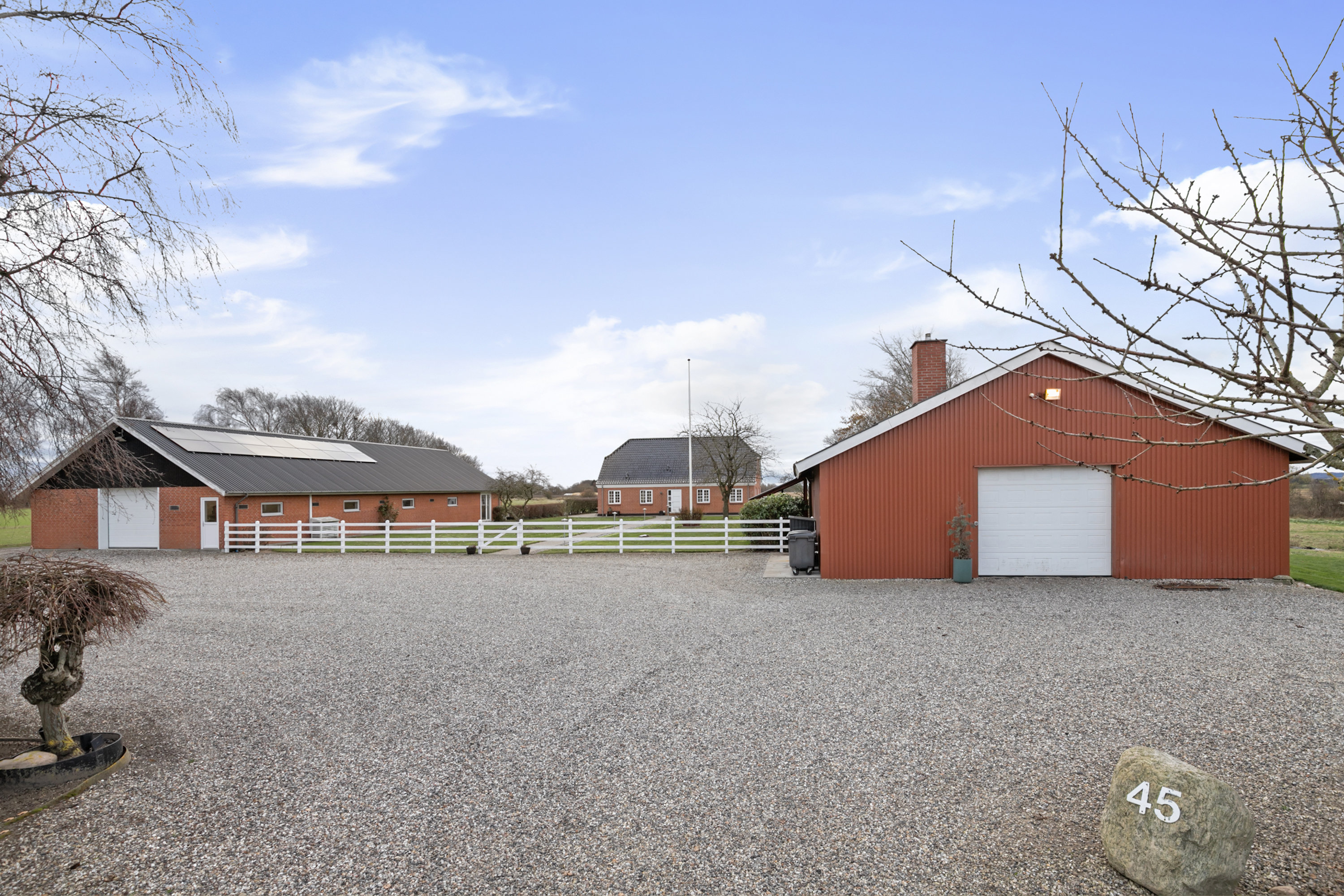 Fremhævet ejendommen billede i fuldskærmstilstand. Billede af Fjembevej 45, 9352 Dybvad