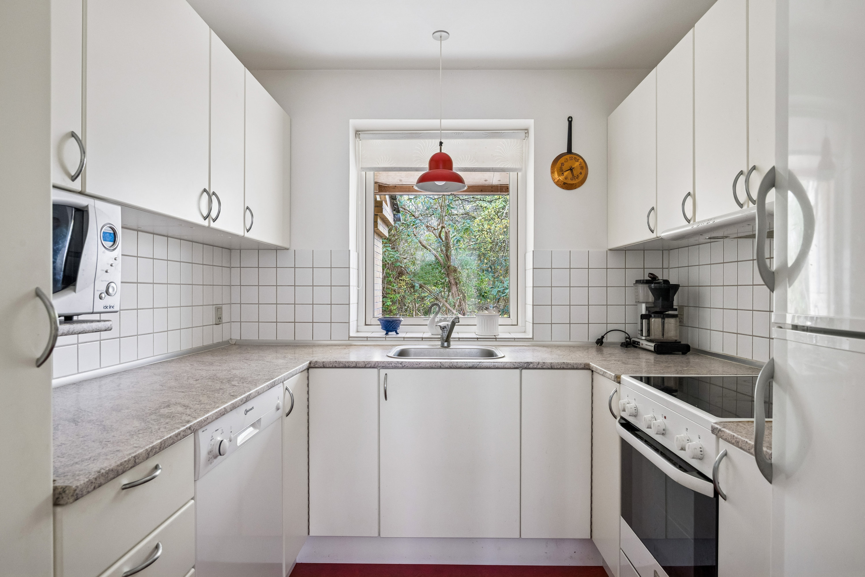 Fremhævet køkken billede i fuldskærmstilstand. Billede af Elsegårdevej 38, 8400 Ebeltoft