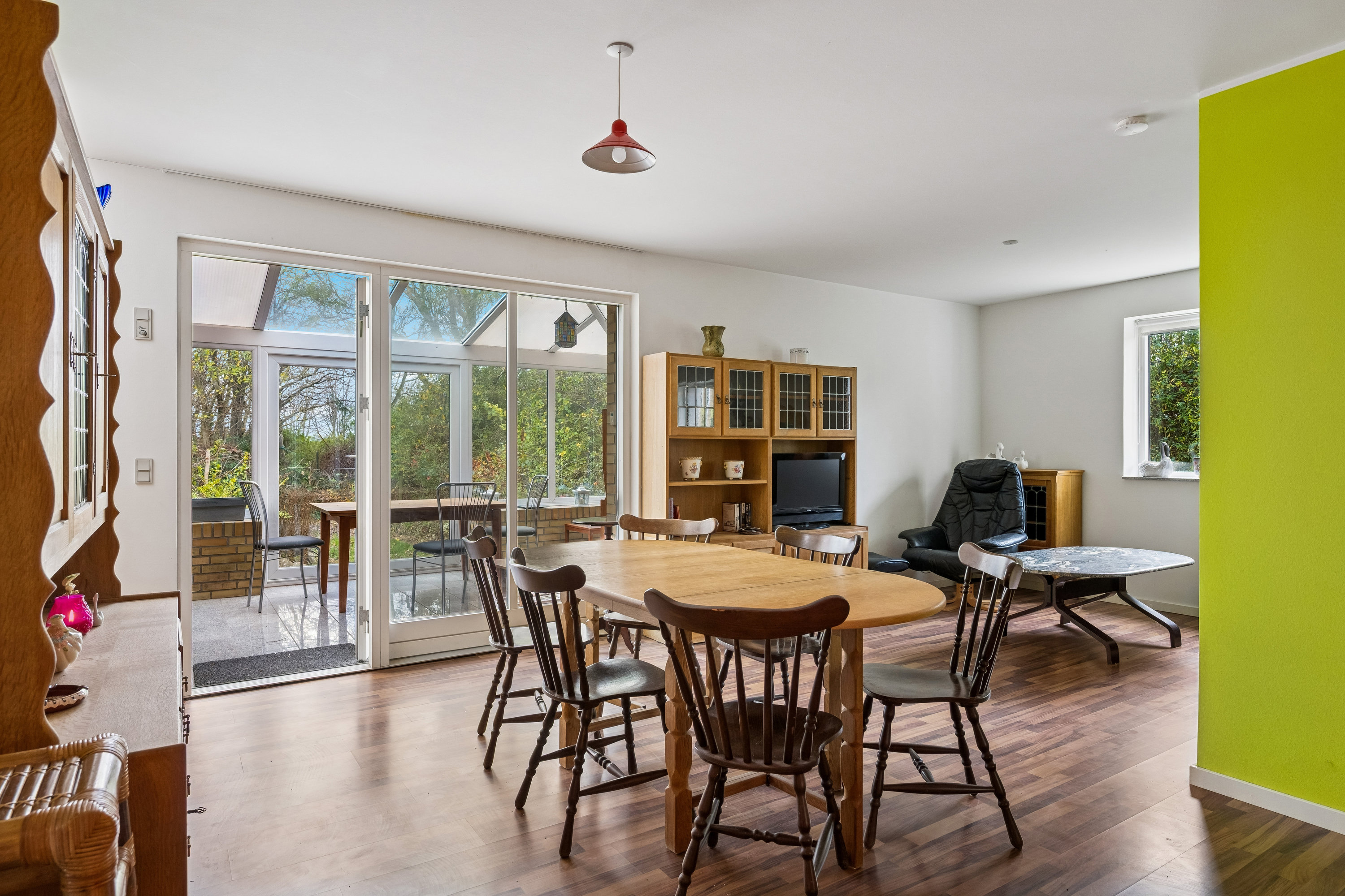 Fremhævet spisestue billede i fuldskærmstilstand. Billede af Elsegårdevej 38, 8400 Ebeltoft