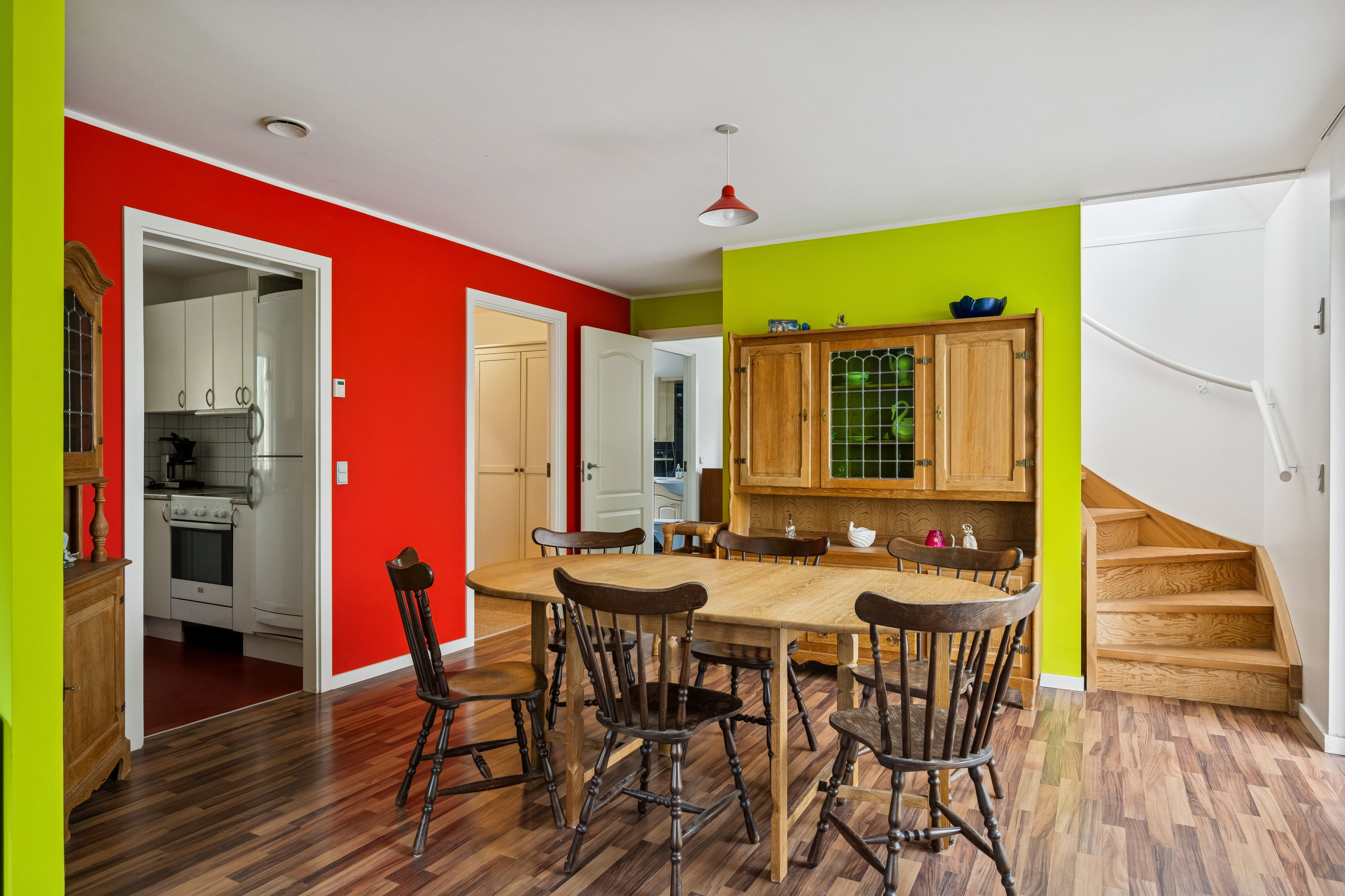 Fremhævet stue billede i fuldskærmstilstand. Billede af Elsegårdevej 38, 8400 Ebeltoft