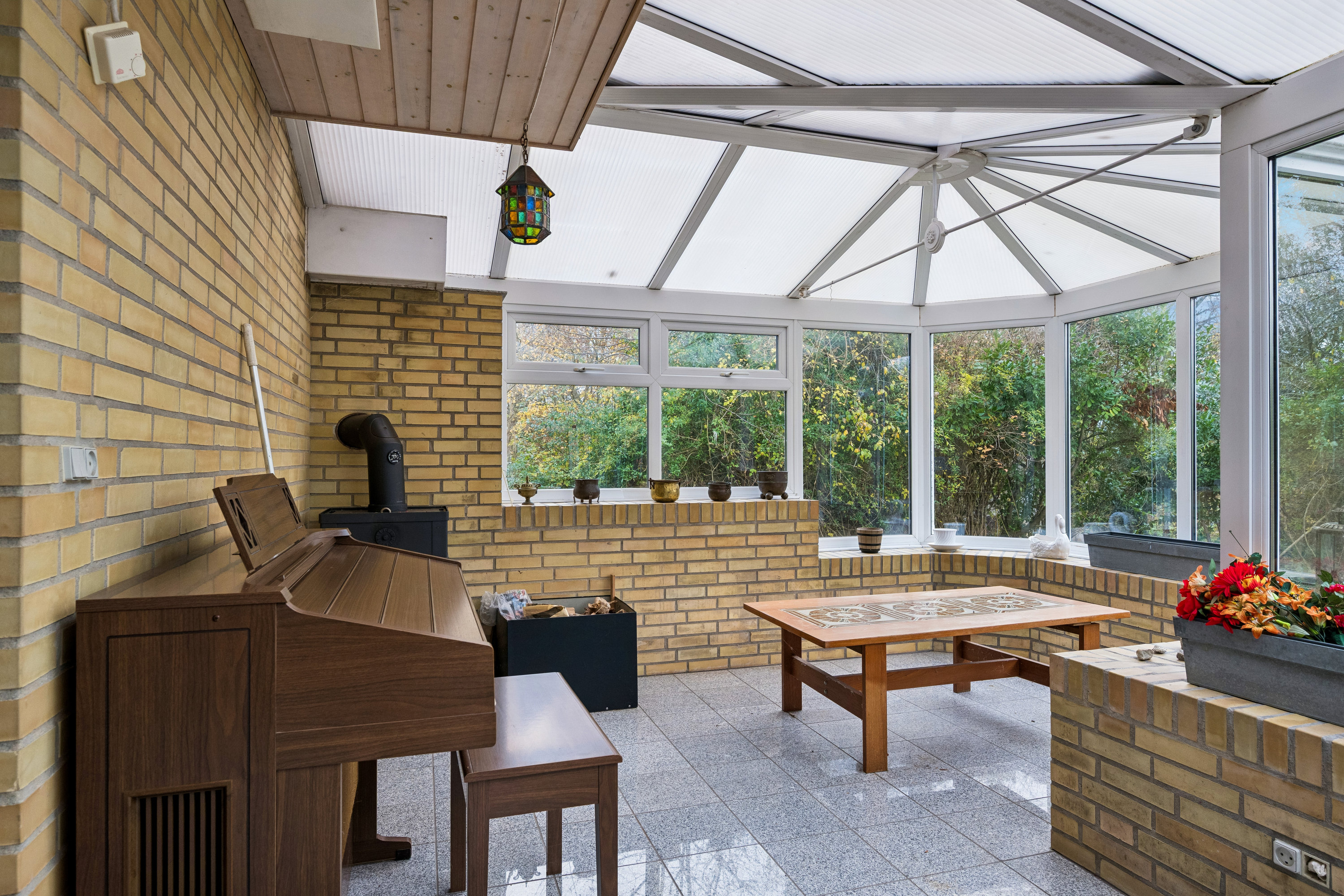 Fremhævet udestue billede i fuldskærmstilstand. Billede af Elsegårdevej 38, 8400 Ebeltoft