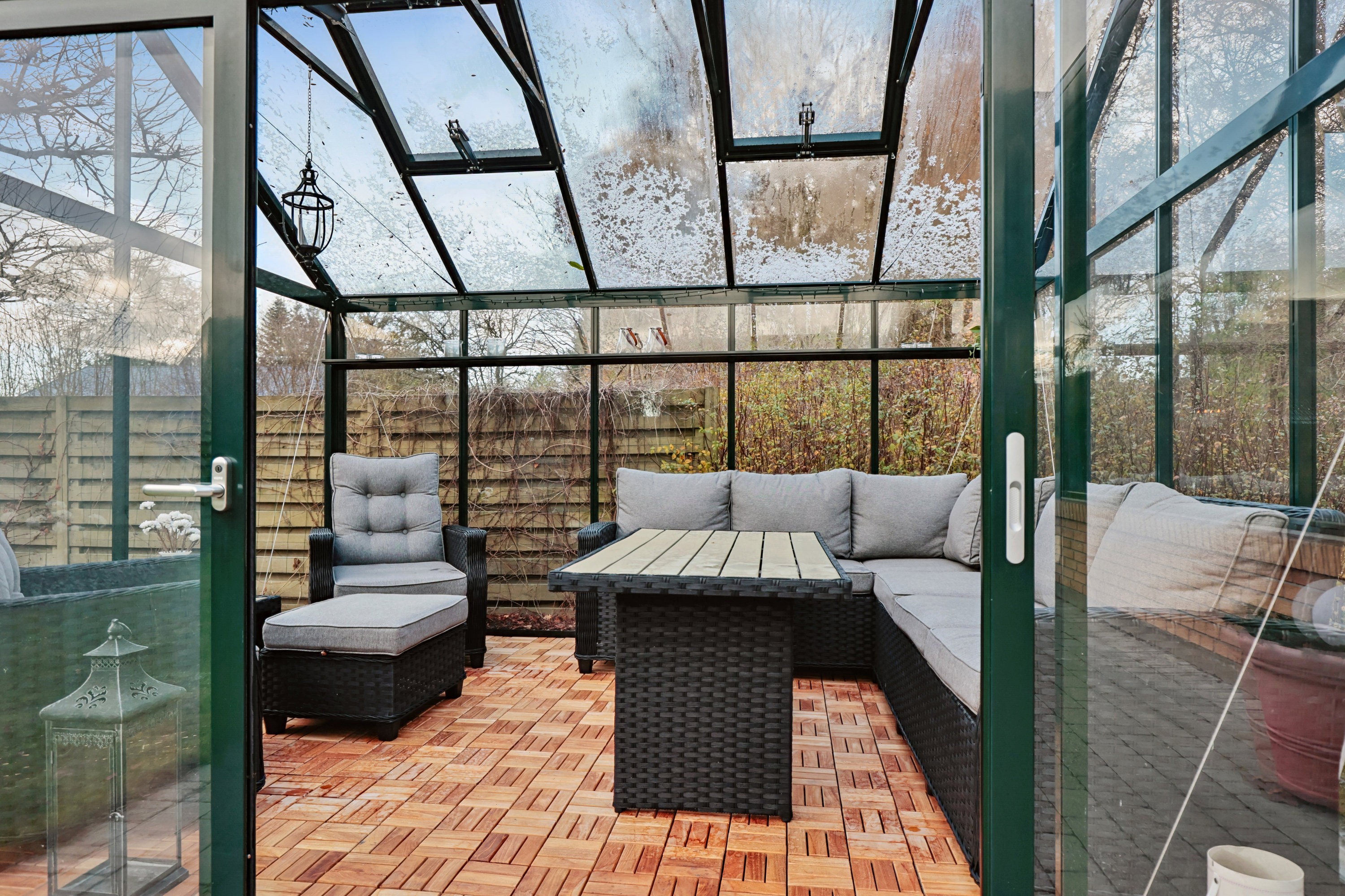 Fremhævet terrasse billede i fuldskærmstilstand. Billede af Skovengen 30, 4450 Jyderup