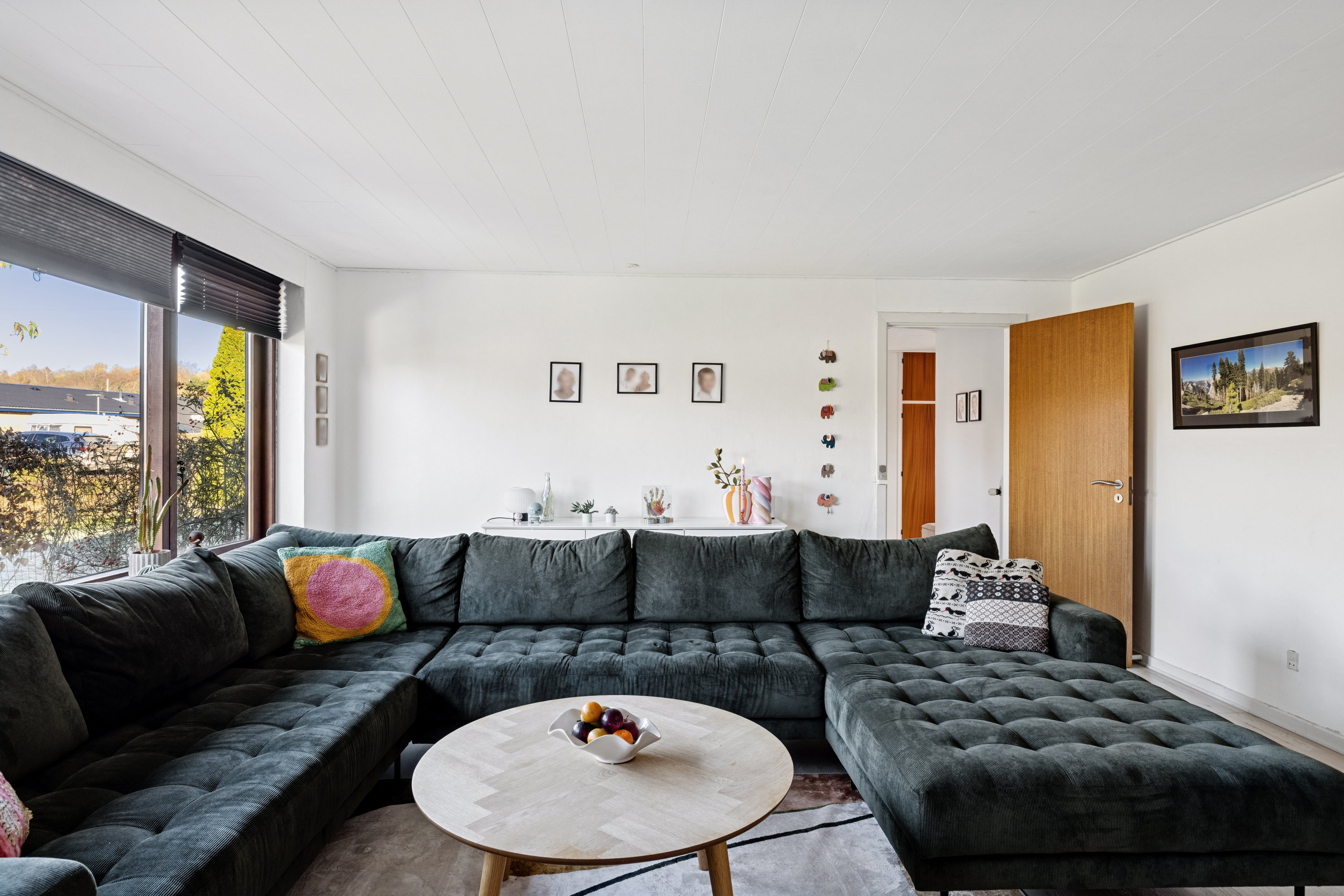 Fremhævet stue billede i fuldskærmstilstand. Billede af Hindbærvej 19, 8800 Viborg