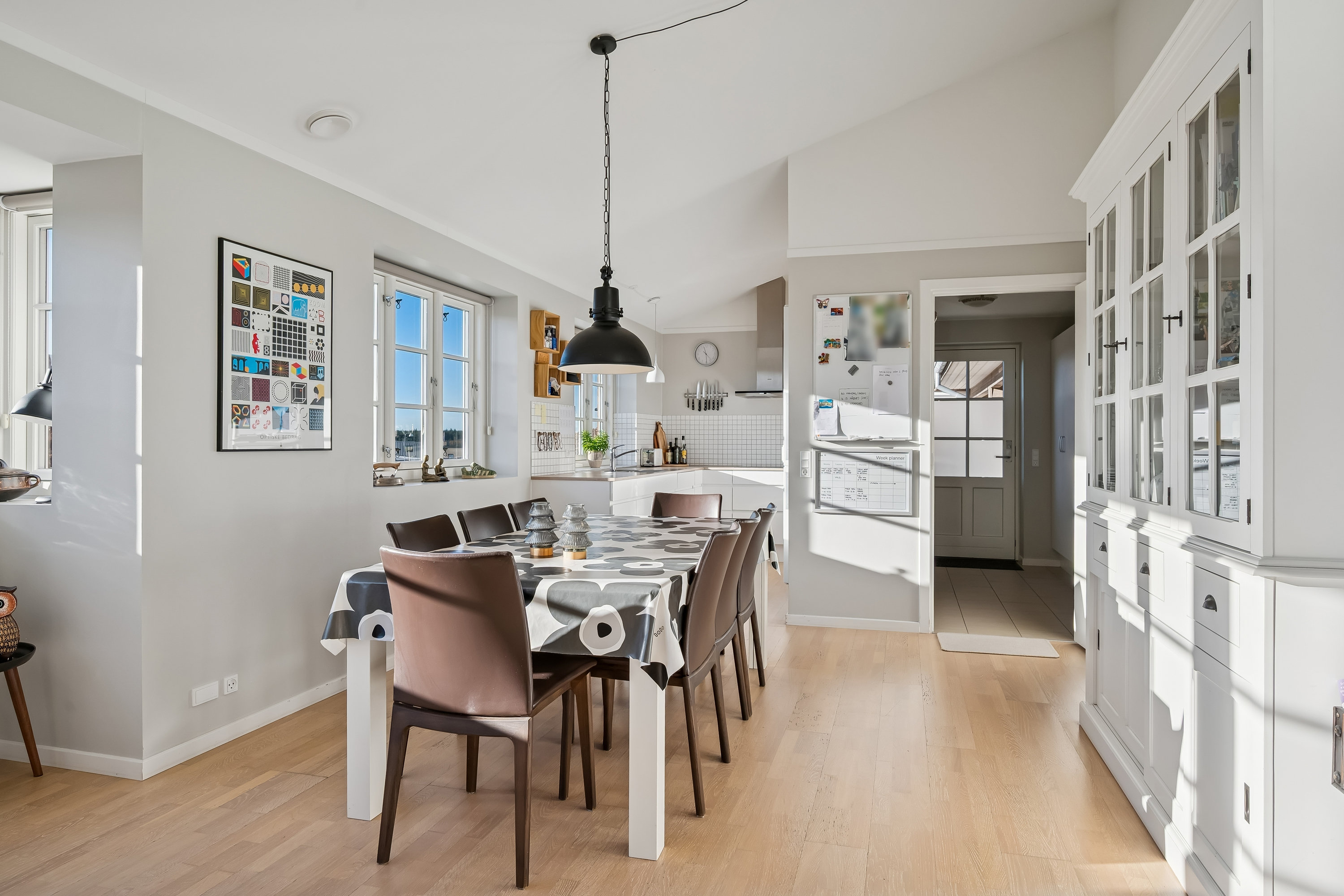 Fremhævet alrum billede i fuldskærmstilstand. Billede af Udsigten 11, Haldum, 8382 Hinnerup