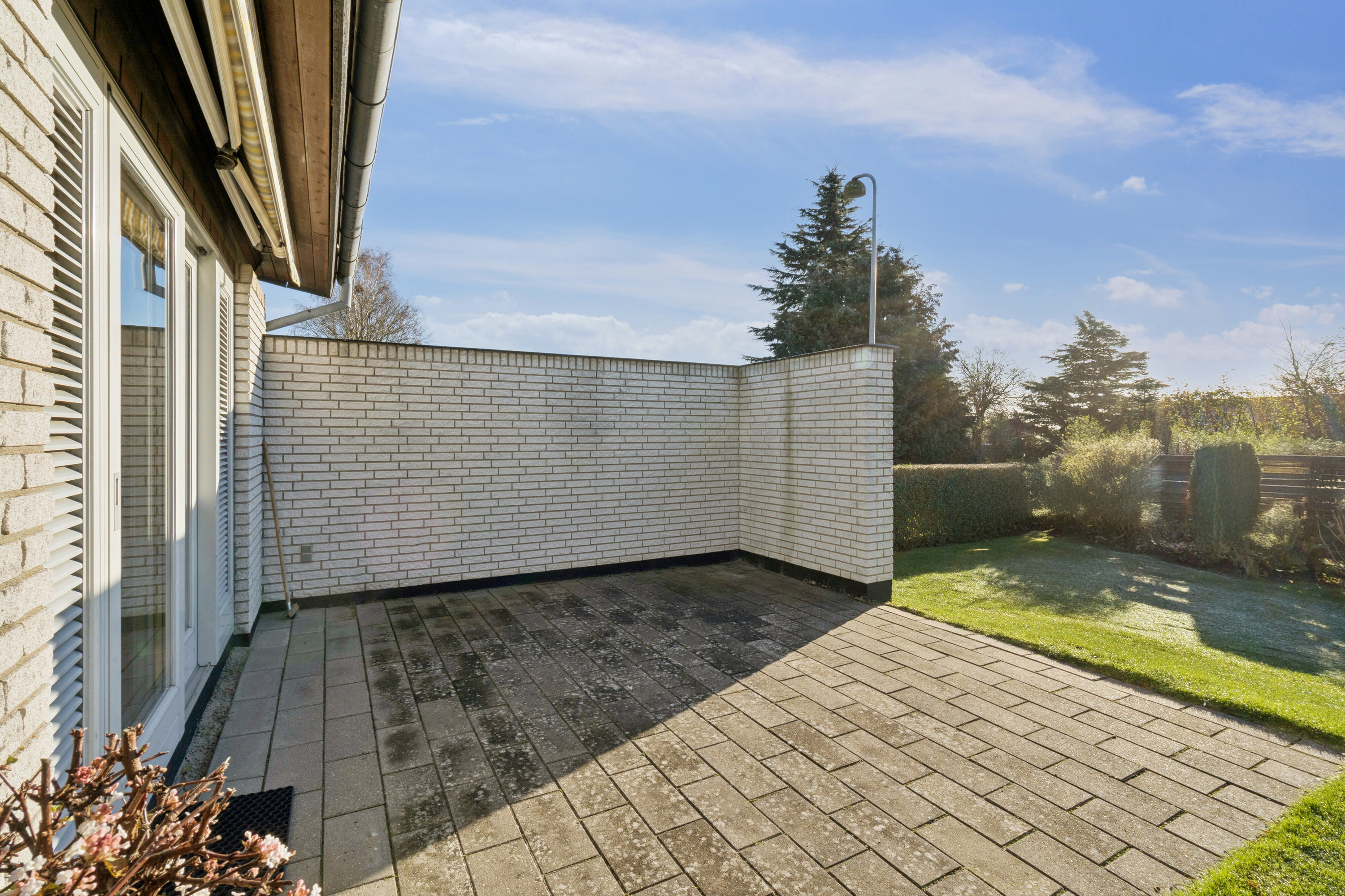 Fremhævet udendørs billede i fuldskærmstilstand. Billede af Duevej 4, 4640 Faxe