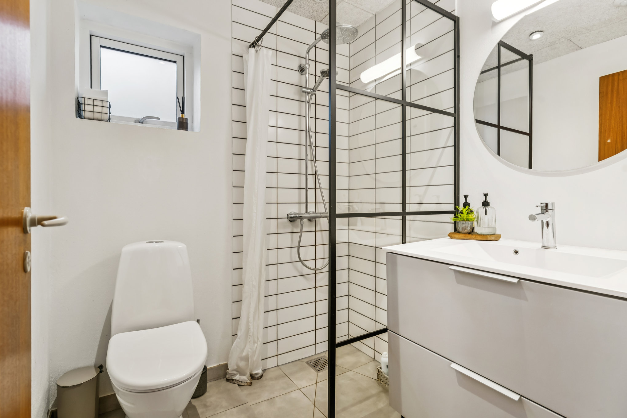 Fremhævet badeværelse billede i fuldskærmstilstand. Billede af Højvangen 7, Assentoft, 8960 Randers SØ