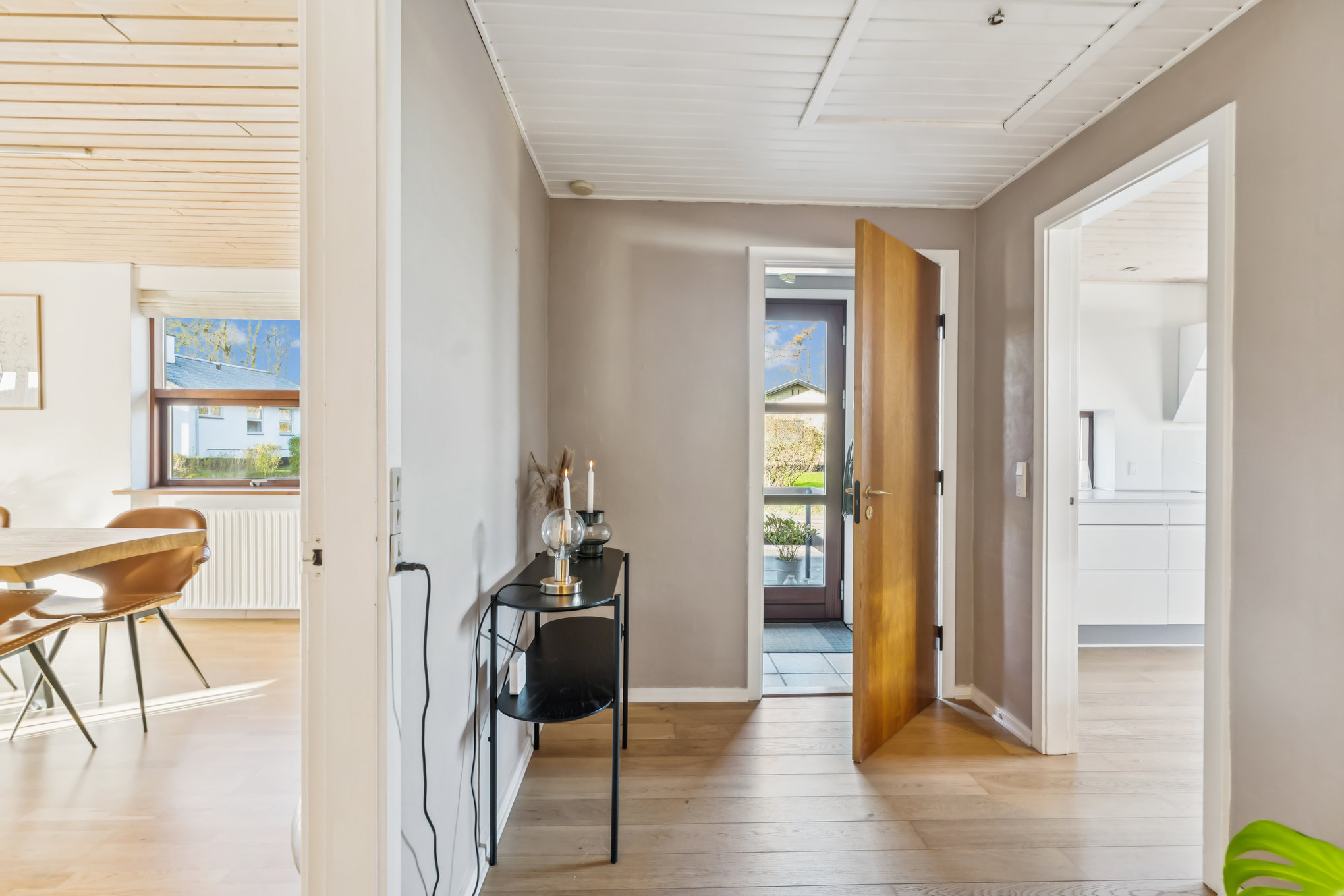 Fremhævet gang billede i fuldskærmstilstand. Billede af Ramshøjvej 24, Haslund, 8940 Randers SV