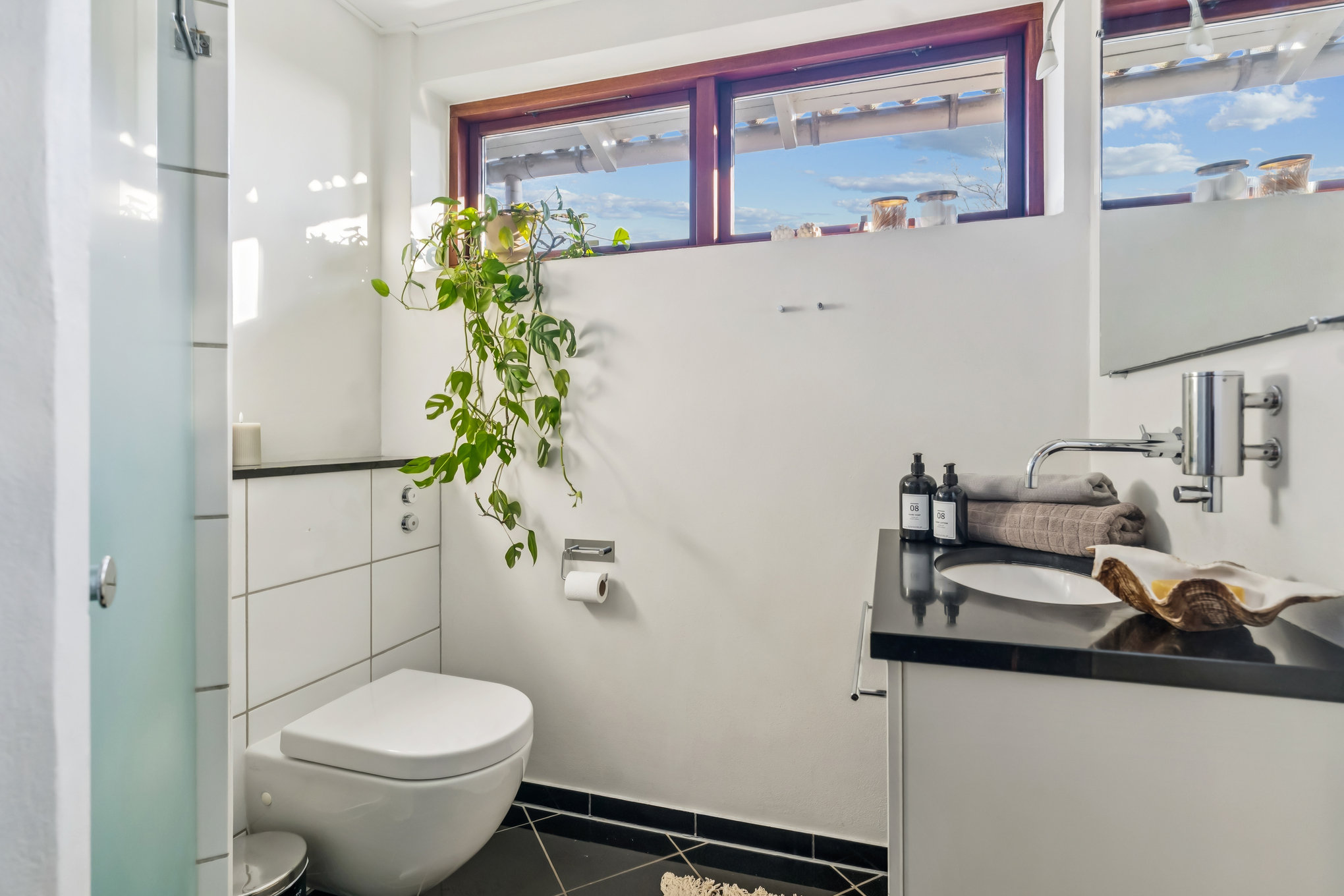 Fremhævet badeværelse billede i fuldskærmstilstand. Billede af Ramshøjvej 24, Haslund, 8940 Randers SV