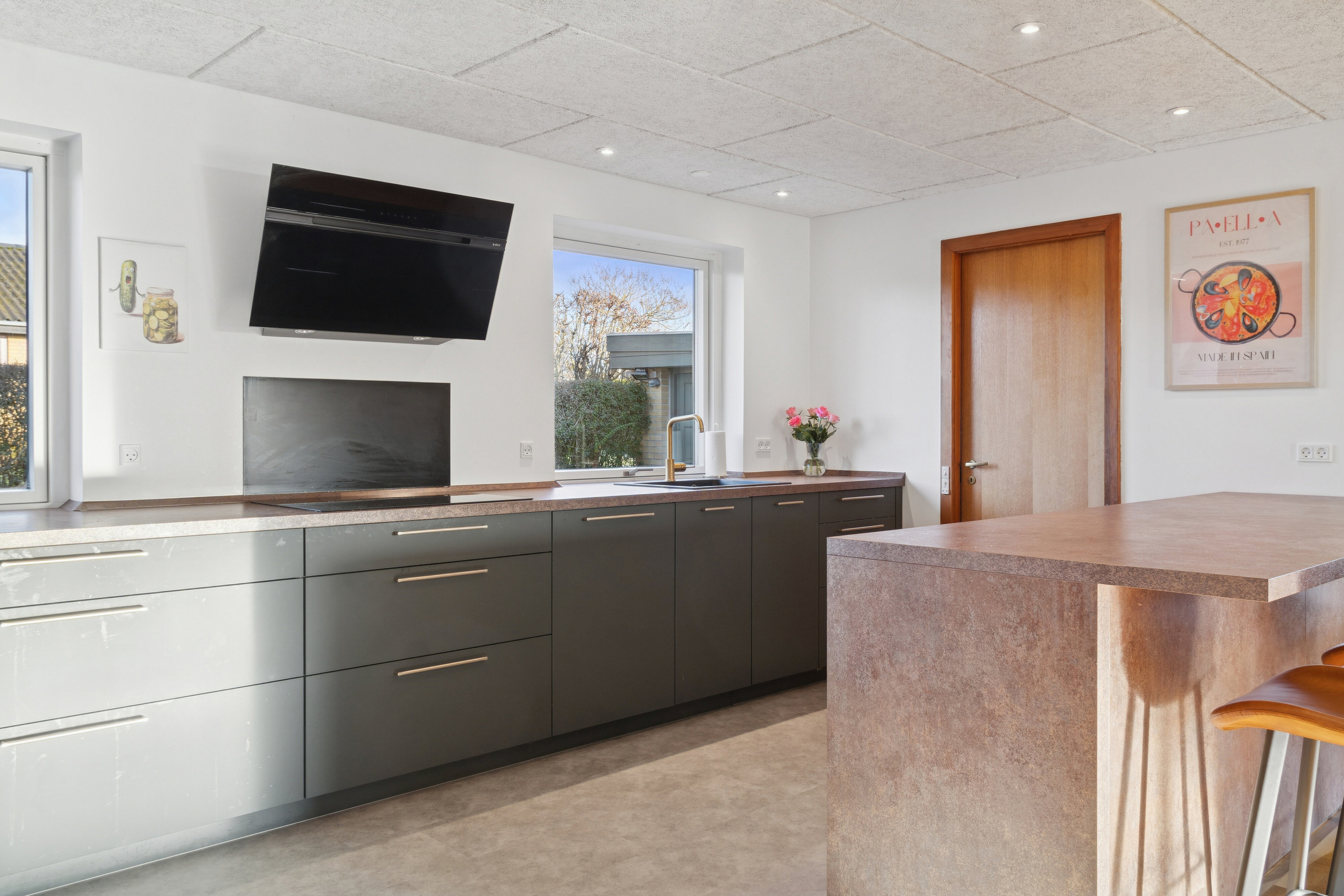 Fremhævet køkken/alrum billede i fuldskærmstilstand. Billede af Lærkevej 9, 4250 Fuglebjerg