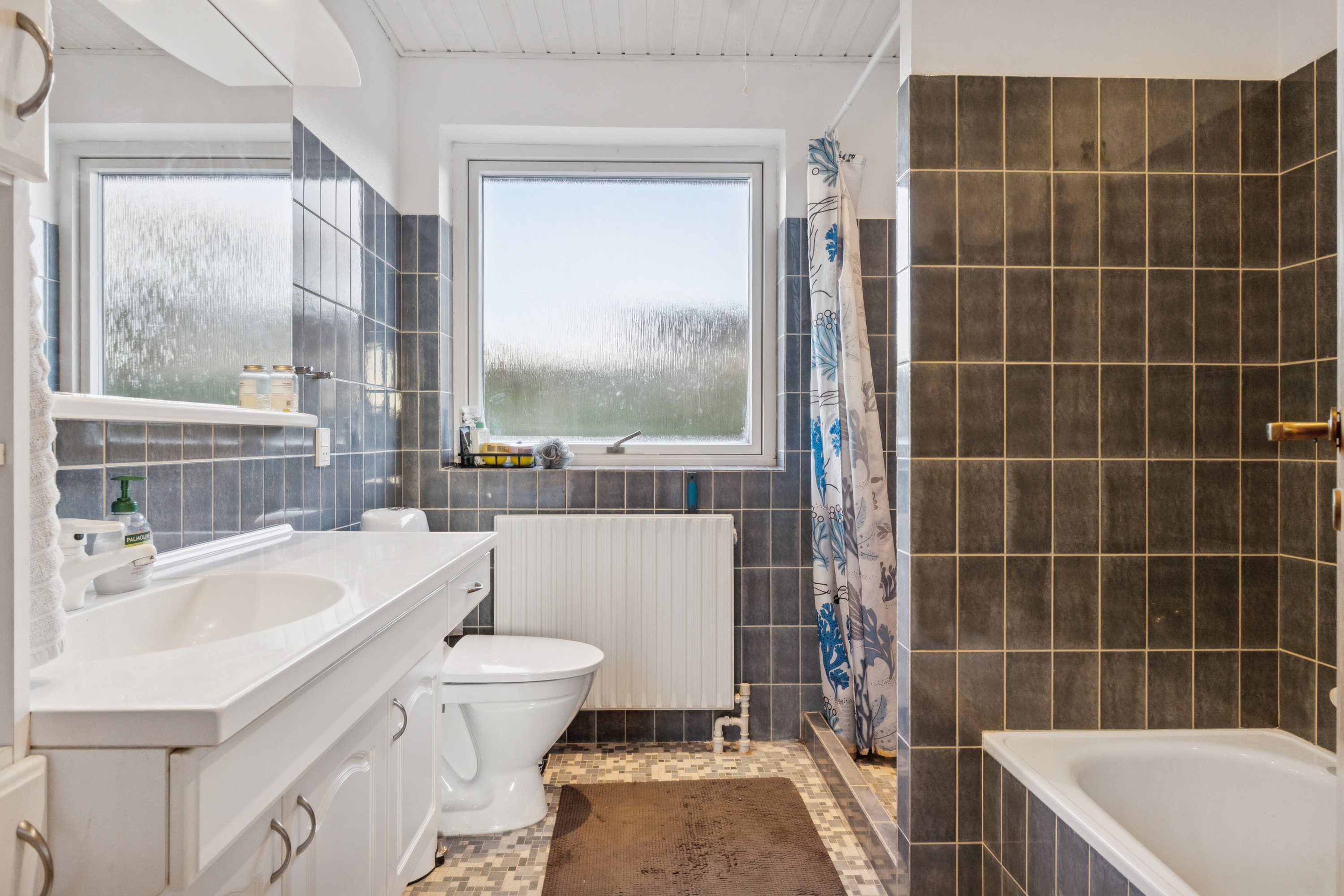 Fremhævet badeværelse billede i fuldskærmstilstand. Billede af Lærkevej 9, 4250 Fuglebjerg