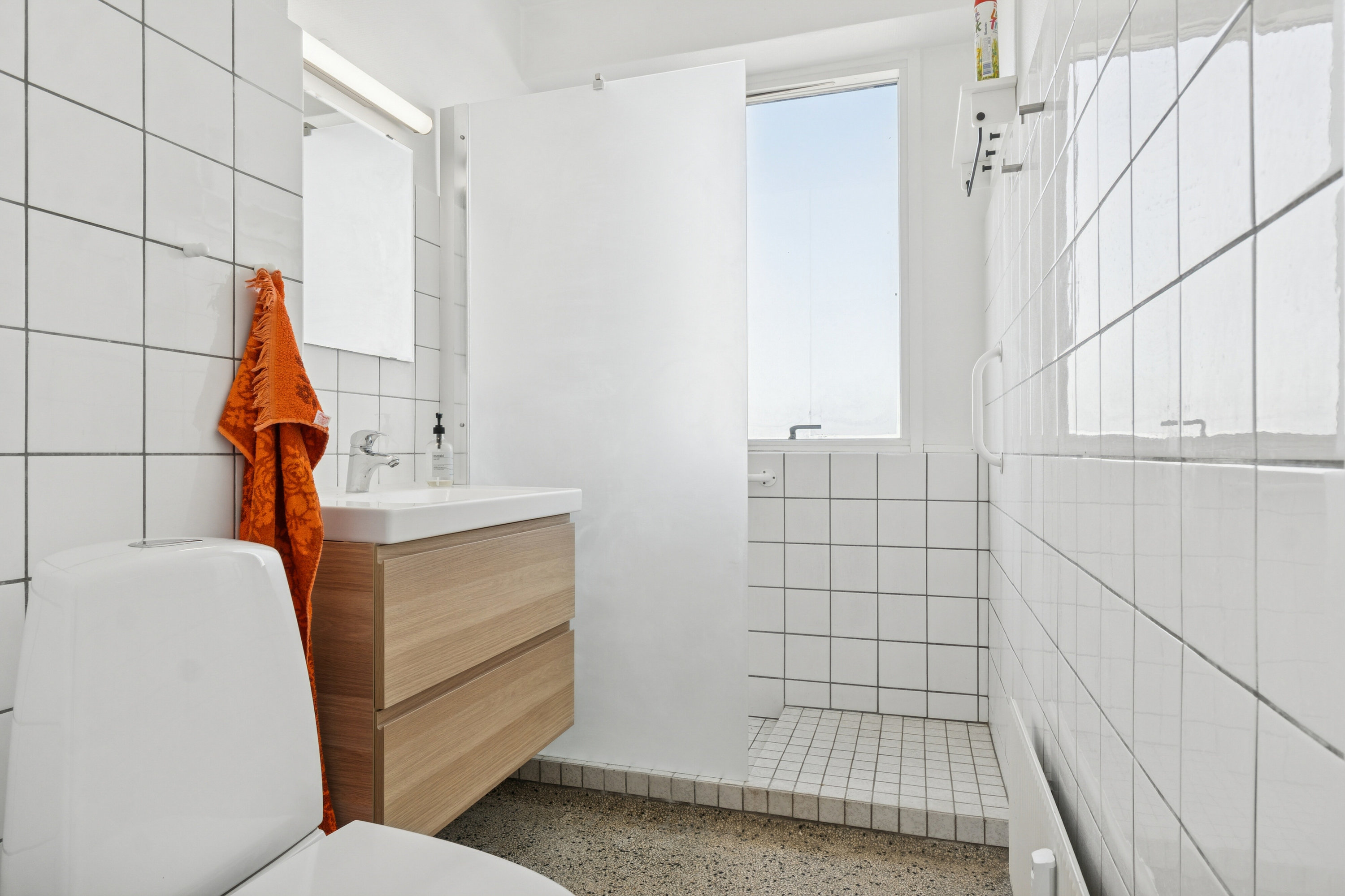 Fremhævet badeværelse billede i fuldskærmstilstand. Billede af Rebæk Søpark 25, 6. th., 2650 Hvidovre