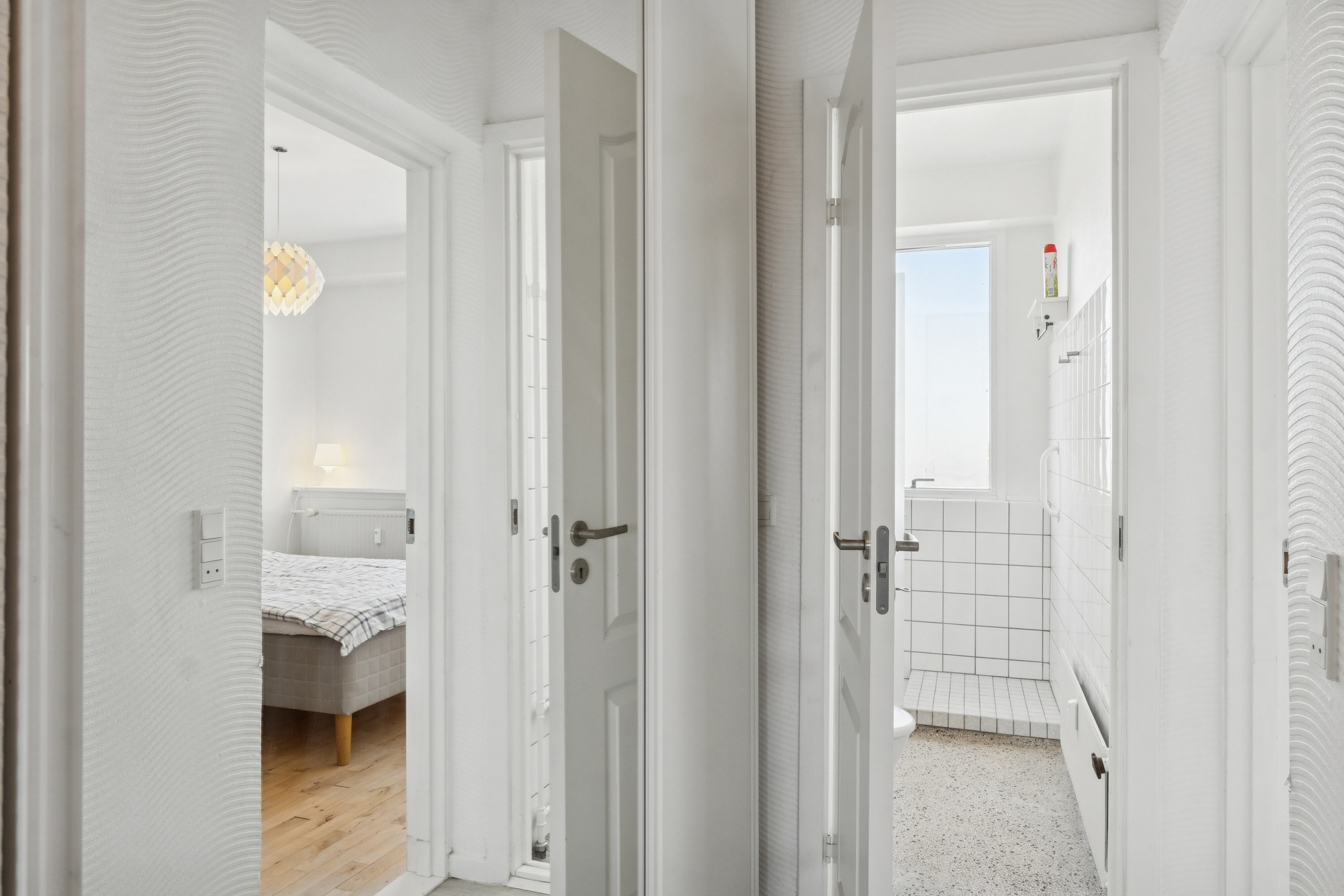 Fremhævet gang billede i fuldskærmstilstand. Billede af Rebæk Søpark 25, 6. th., 2650 Hvidovre