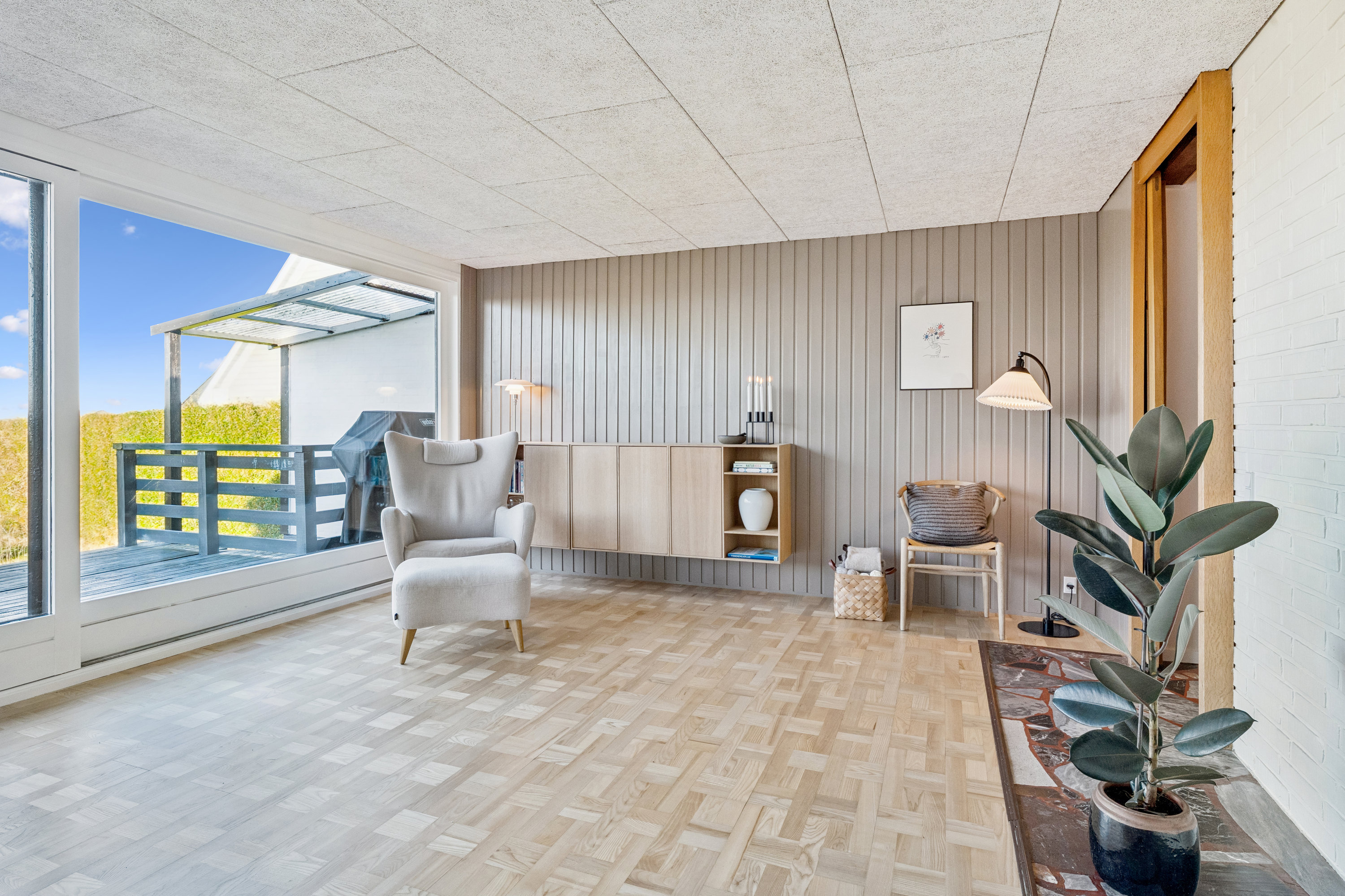 Fremhævet stue billede i fuldskærmstilstand. Billede af Solvangen 26, Gug, 9210 Aalborg SØ