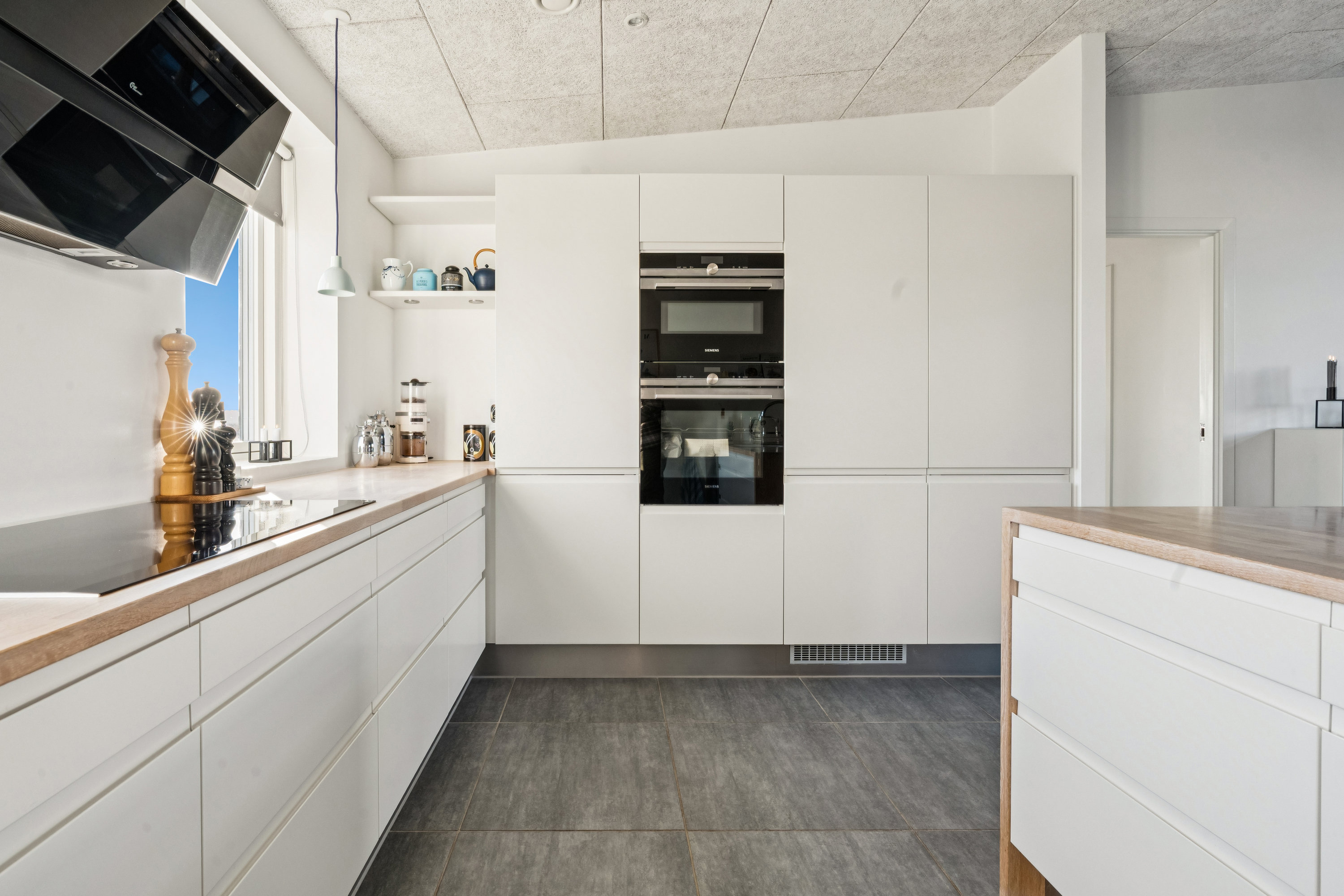 Fremhævet køkken billede i fuldskærmstilstand. Billede af Kiplings Alle 22, 9260 Gistrup