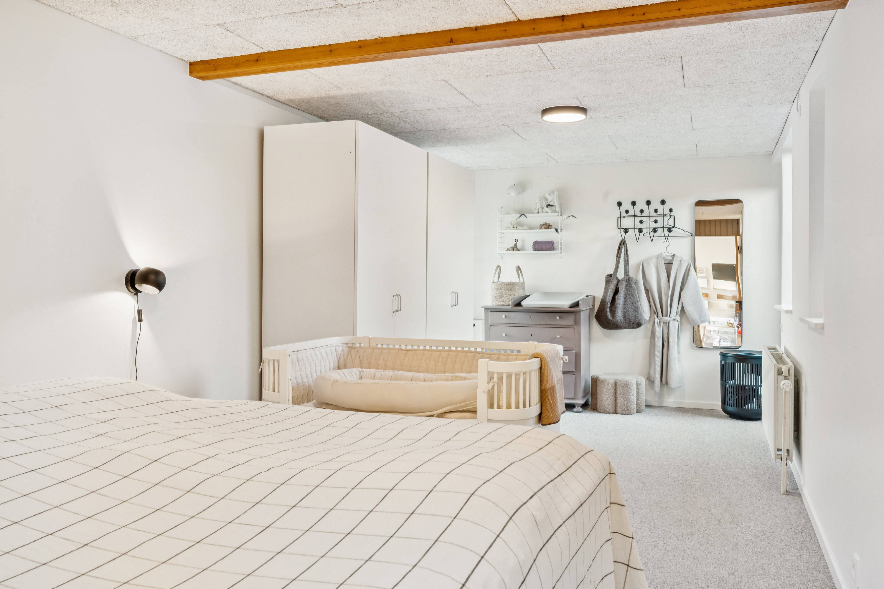 Fremhævet værelse billede i fuldskærmstilstand. Billede af Solvangen 26, Gug, 9210 Aalborg SØ